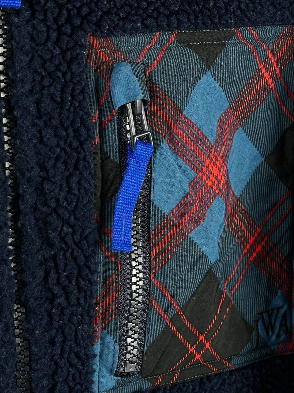 JW Anderson × Uniqlo Uniqlo J.W.Anderson Teddy Fleece Navy Zip Sweater Size US L / EU 52-54 / 3 - 7 Thumbnail