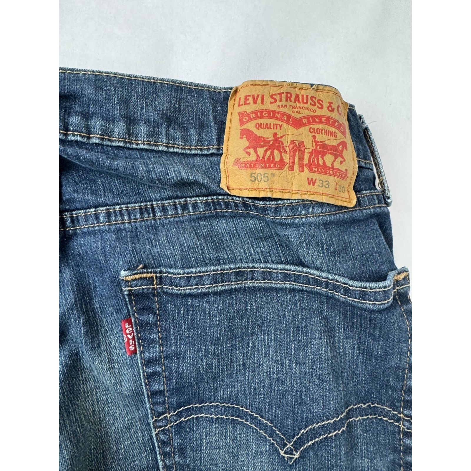 Levi's Levi's 505 Straight Leg Jeans Men 33 * 30 Grunge Zip Fly Size US 33 - 10 Thumbnail