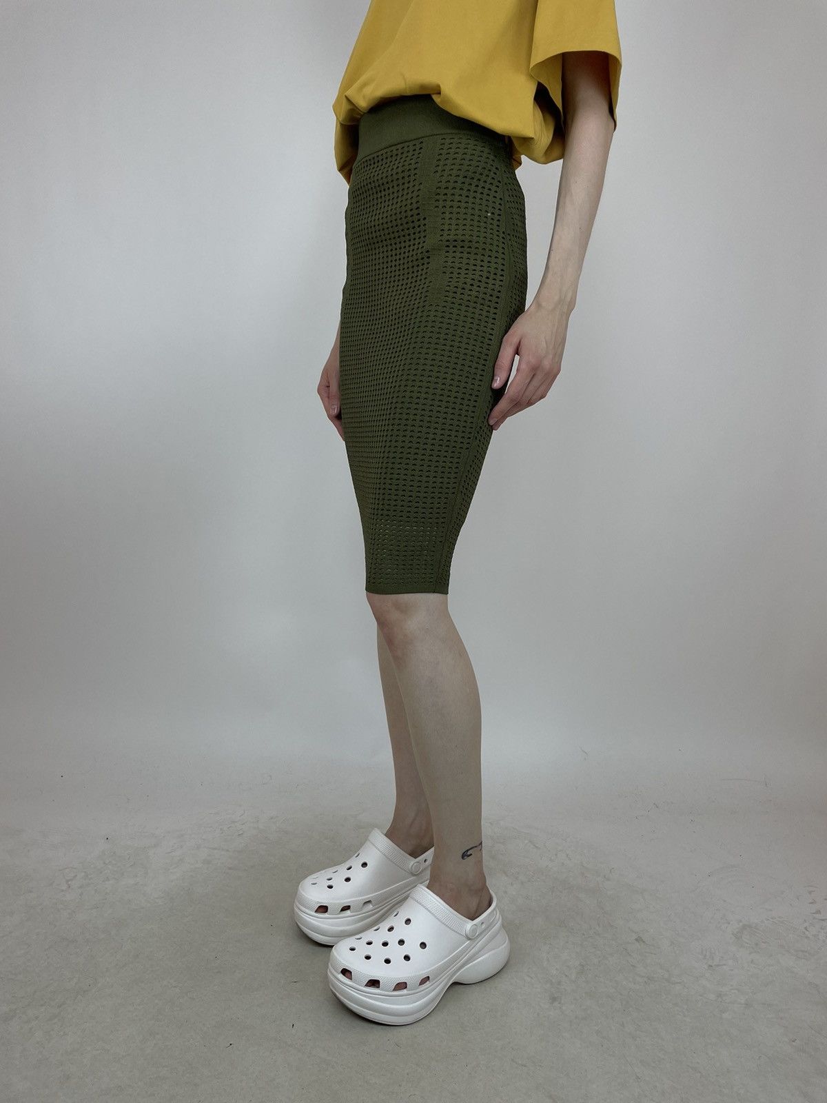 Japanese Brand JOHN + JENN PERFORATED OVERLAY PENCIL SKIRT GEEM SIZE SMALL Size 24" / US 00 / IT 34 - 5 Thumbnail
