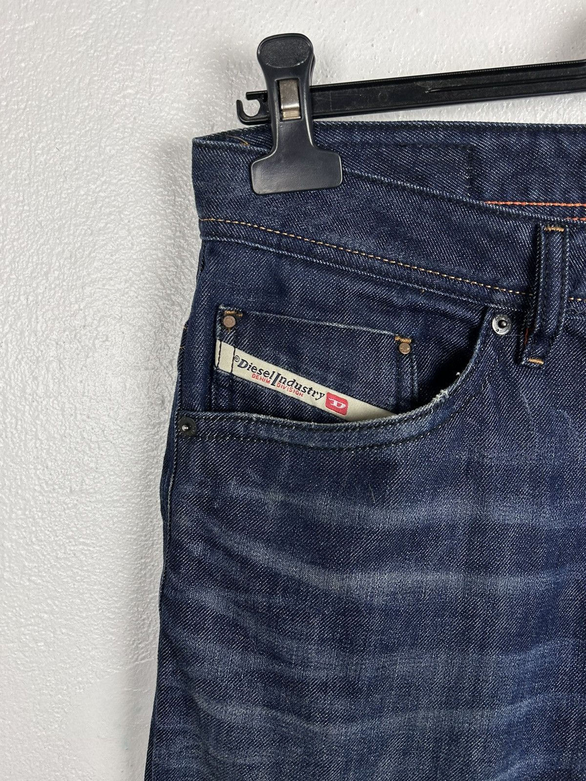 Diesel Diesel Braddom 0806W Regular Slim Carrot Jeans In Size 31/32 Size US 31 - 2 Thumbnail