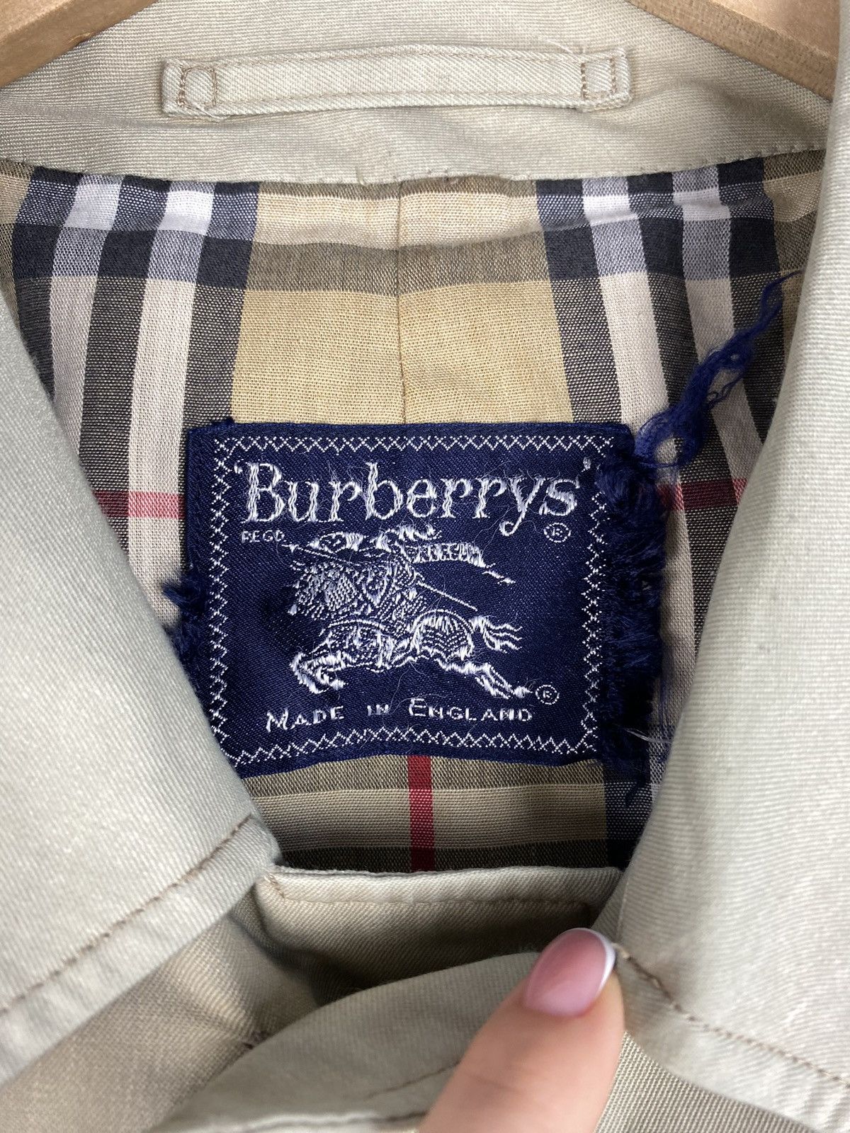 Burberry Burberrys vintage nova check lined men’s trench coat jacket Size US XXL / EU 58 / 5 - 12 Thumbnail
