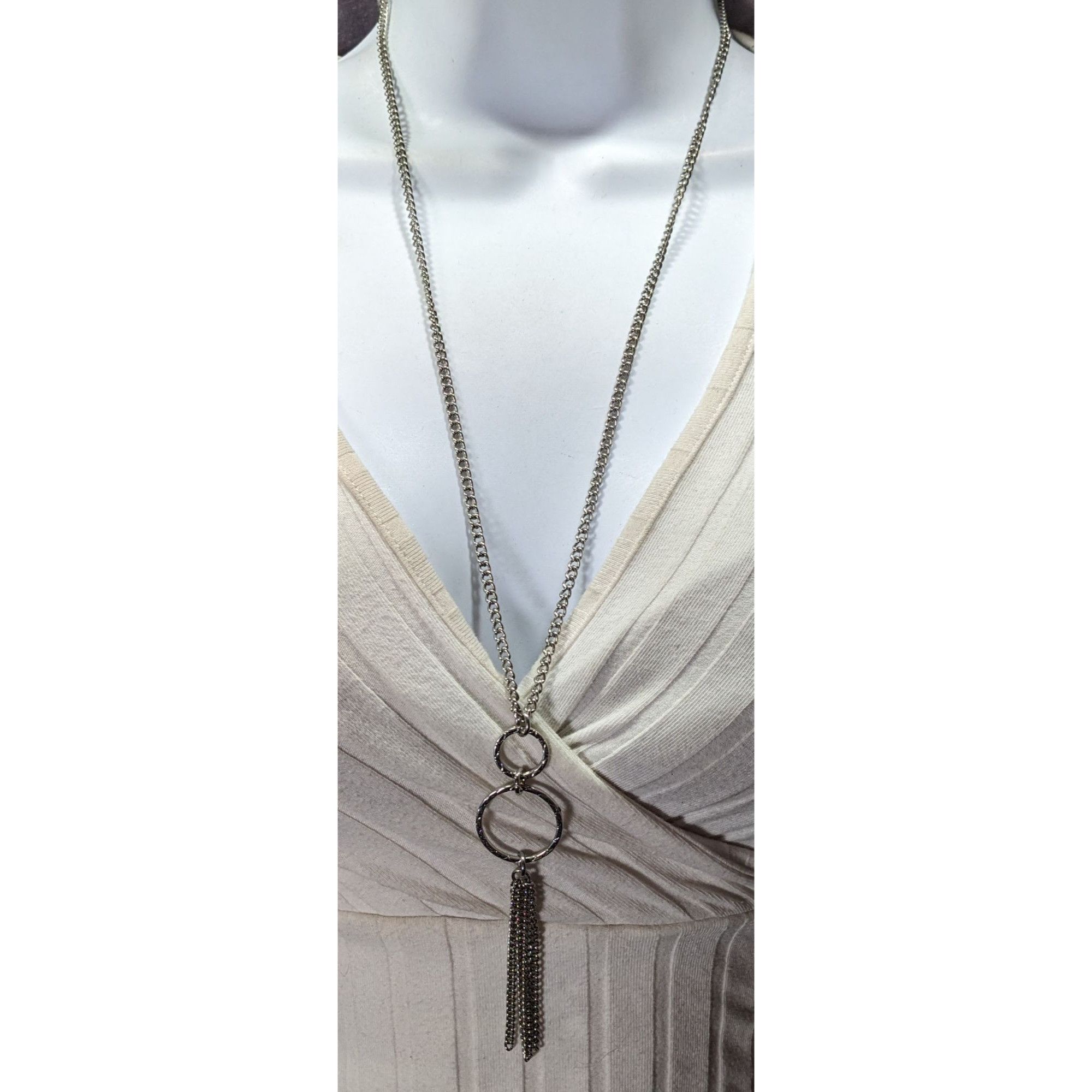 Other Geometric Multi Ring Silver Tone Tassel Pendant Necklace Size ONE SIZE - 2 Thumbnail