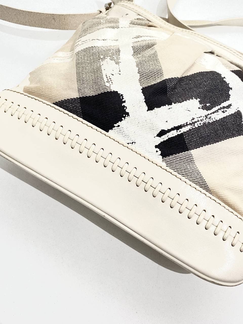 Burberry Burberry Nova Check Monogram Canvas Leather Shoulder Bag Y2K Size ONE SIZE - 8 Thumbnail