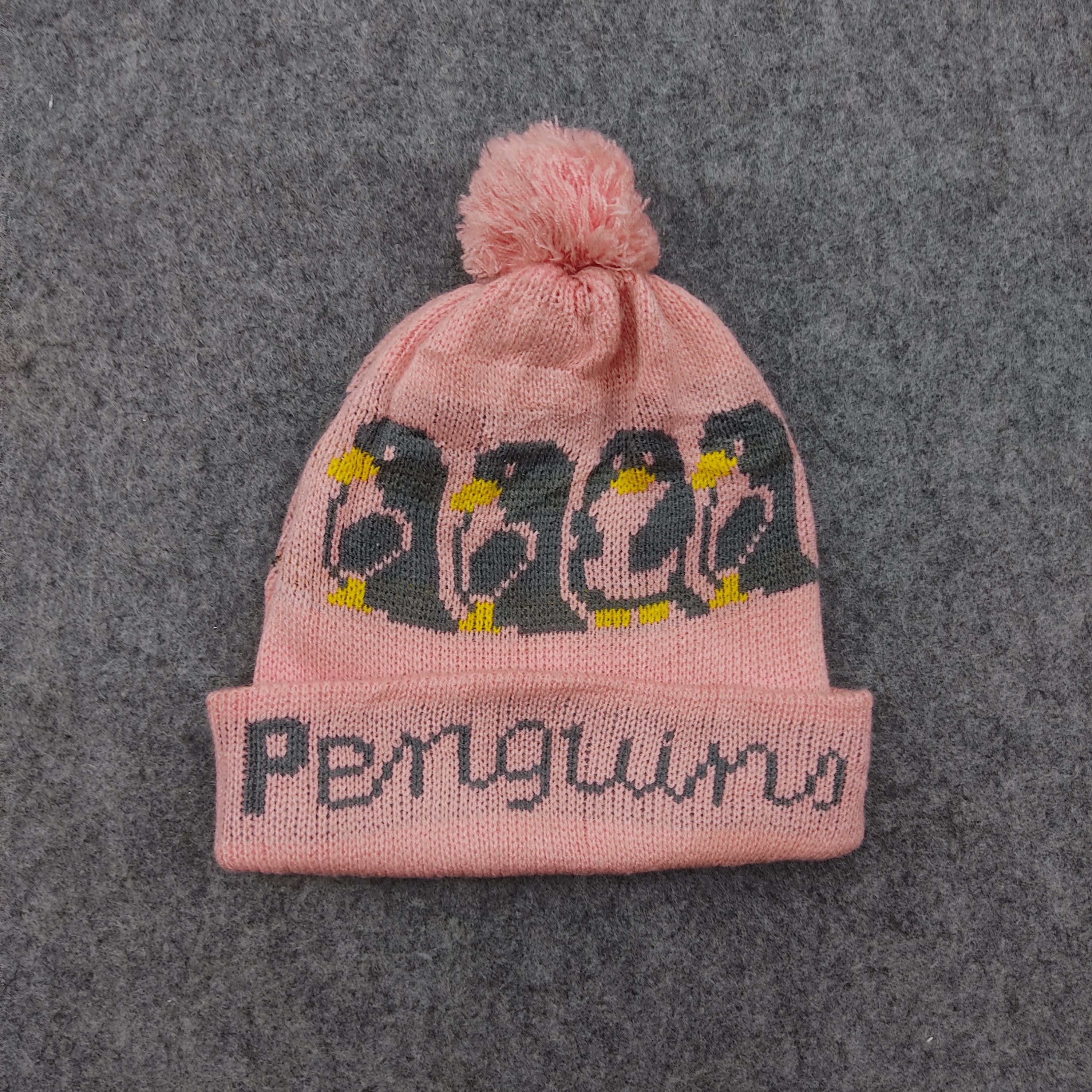 Japanese Brand × Vintage Vintage Japanese Brand Penguins Beanie / Snow Hat / Snow Cap Size ONE SIZE - 1 Thumbnail
