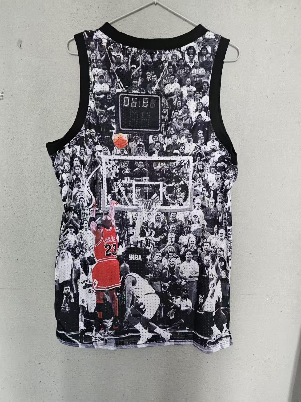 NBA Bulls 23 Michael Jordan Jersey Small Size US S / EU 44-46 / 1 - 1 Thumbnail