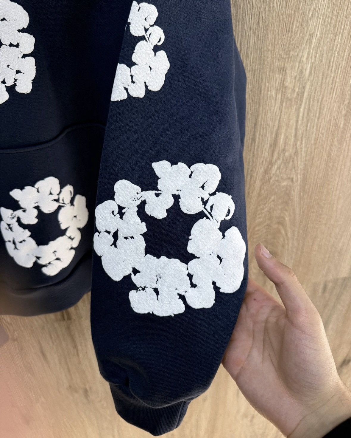 DENIM TEARS Exclusive Denim Tears Floral flower Reef Graphic Hoodie!!! Size US M / EU 48-50 / 2 - 5 Thumbnail