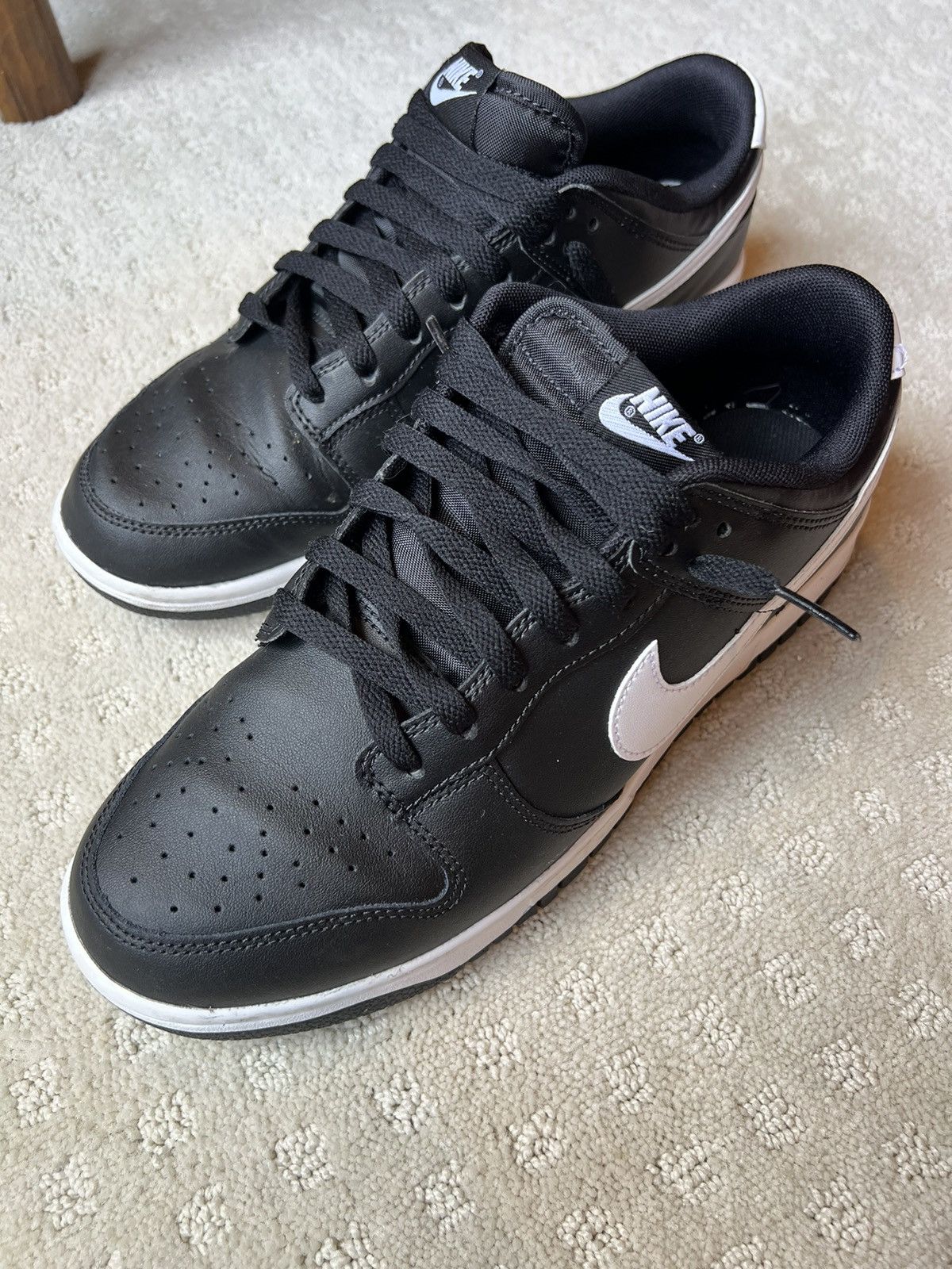 Nike dunk low panda outlets size 9.5