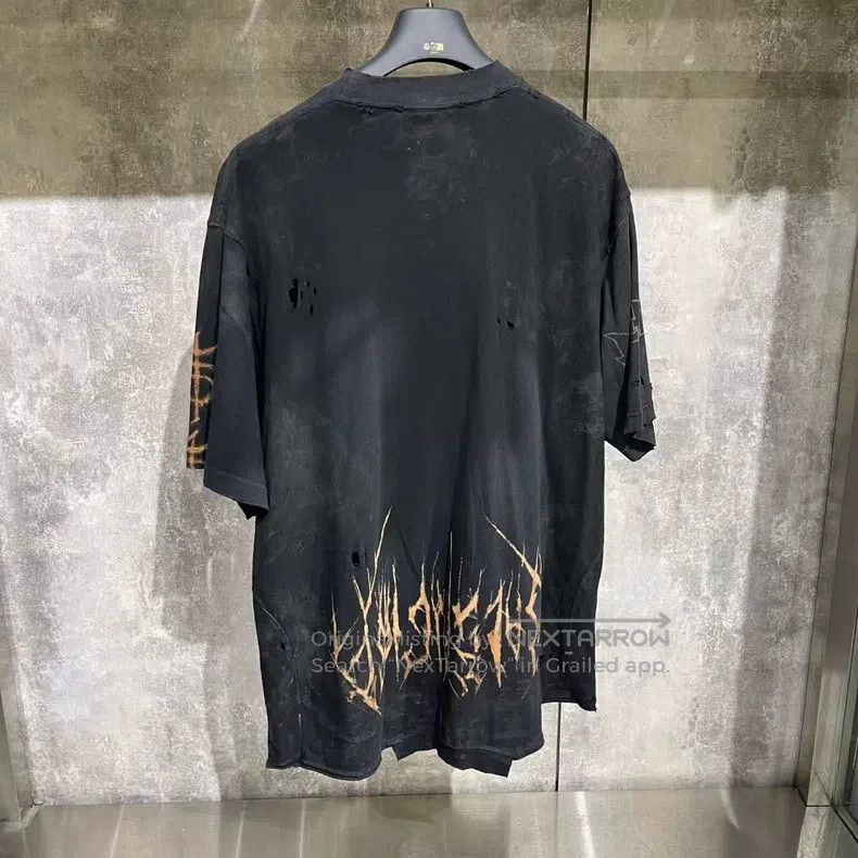 Balenciaga Balenciaga Inverted Iron Tower Dye-Distressed T-Shirt Size US L / EU 52-54 / 3 - 2 Thumbnail