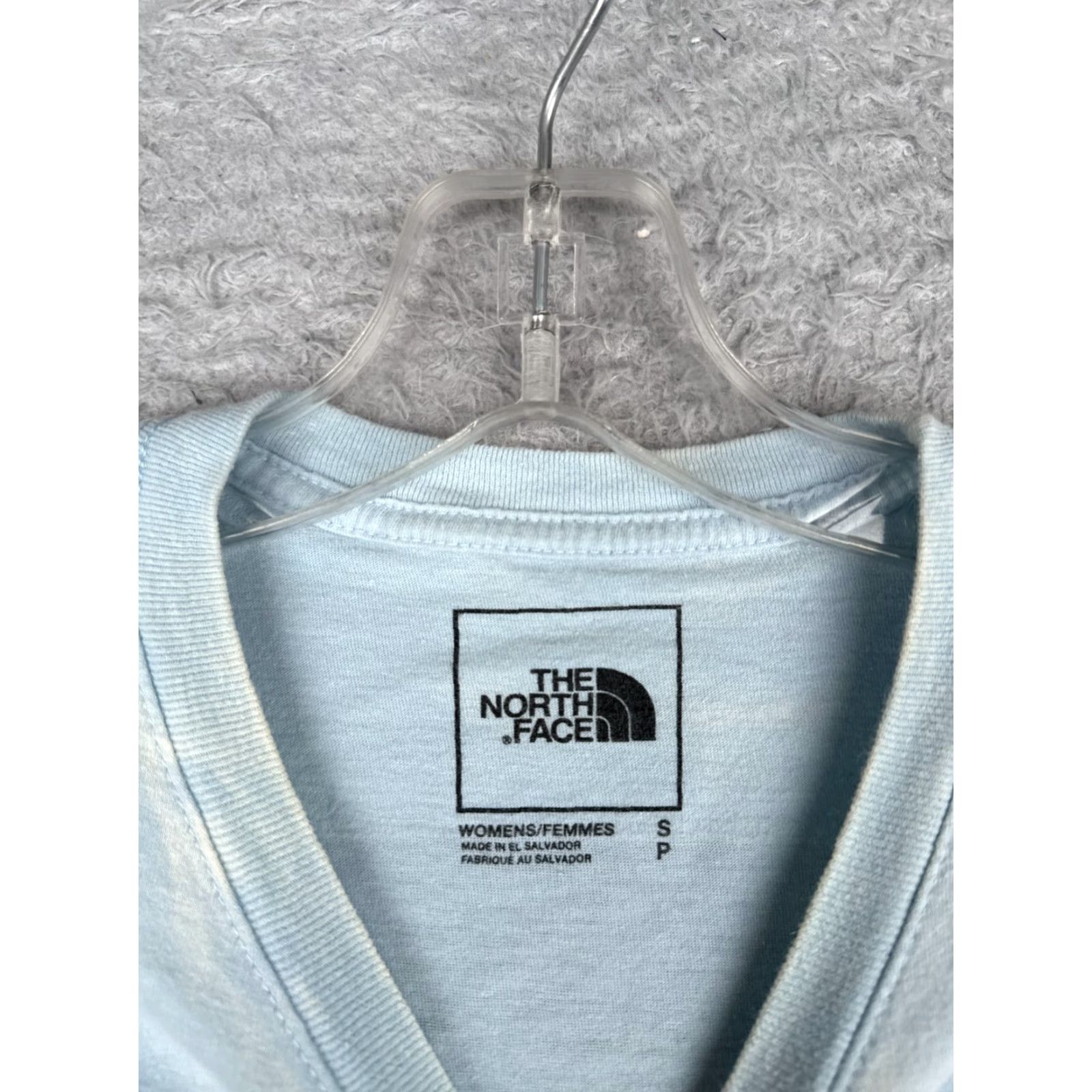 The North Face The North Face Shirt Women Small Blue Short Sleeve Crew Neck 100% Cotton READ Size S / US 4 / IT 40 - 7 Thumbnail