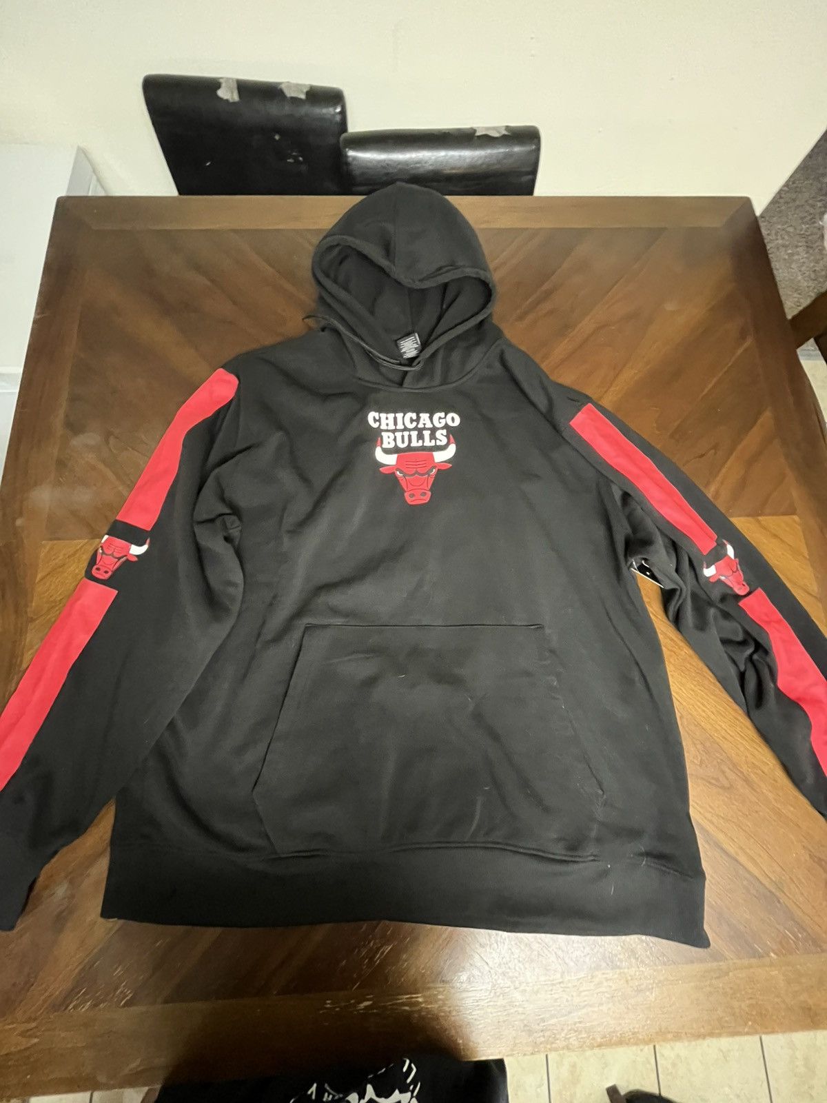 Jordan Brand NBA Chicago, Bulls hoodie, red and black. Size US XXL / EU 58 / 5 - 2 Thumbnail