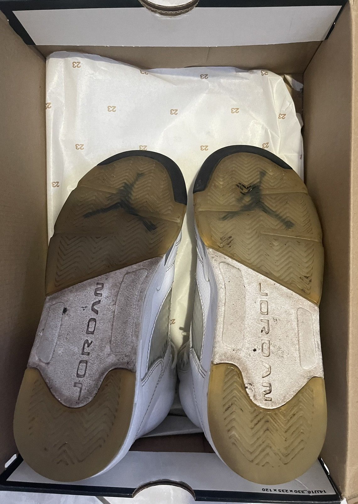 J Shoes × Jordan Brand × Nike Jordan Retro 5 White Metallic 2014 Size US 5.5 / EU 38 - 5 Thumbnail
