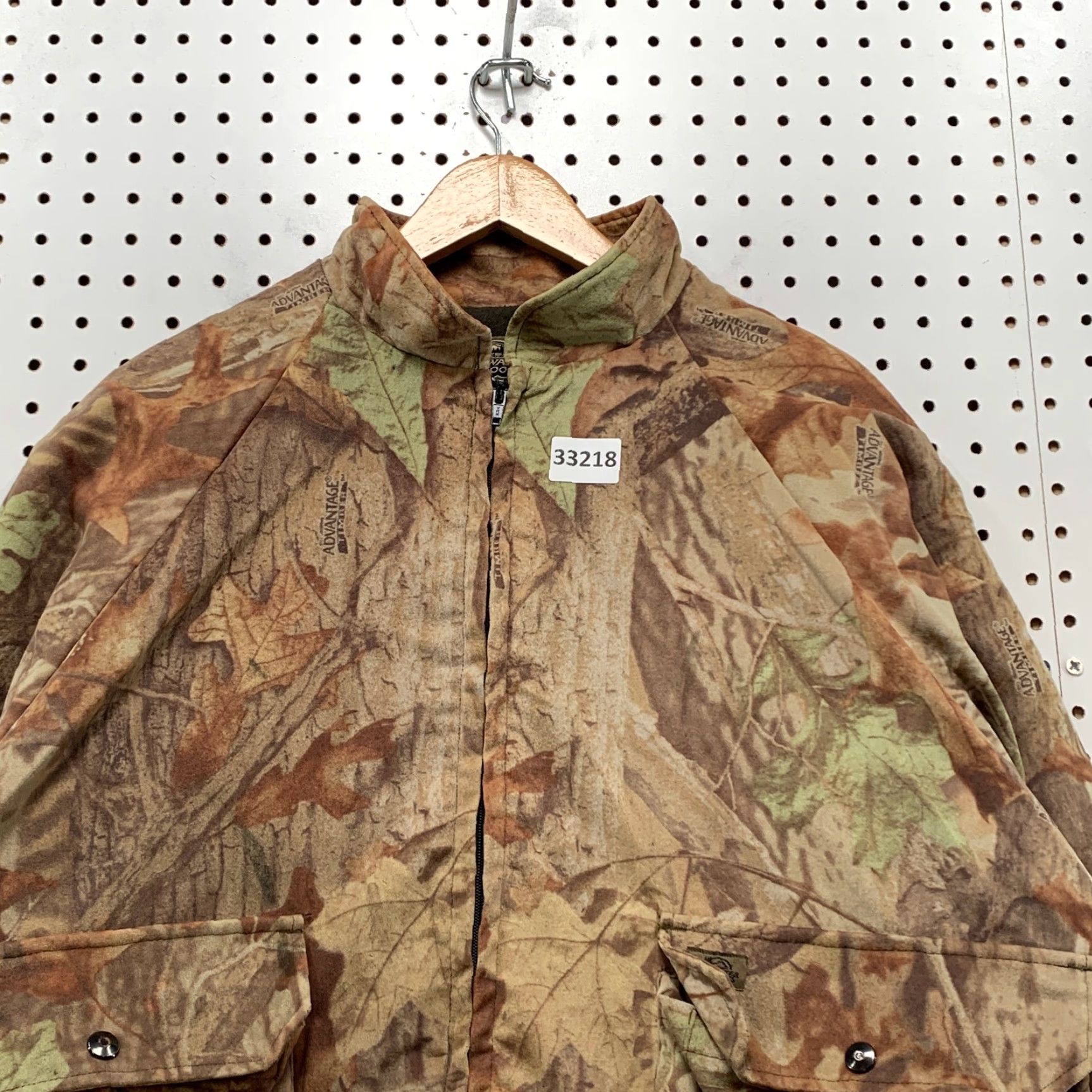 Vintage VINTAGE White Water Outdoors Camouflage Hunting Jacket Mens 2XL White Camo Bomber Jacket 30.5x26.5 Nature Outdoor Mens Size US XXL / EU 58 / 5 - 6 Thumbnail