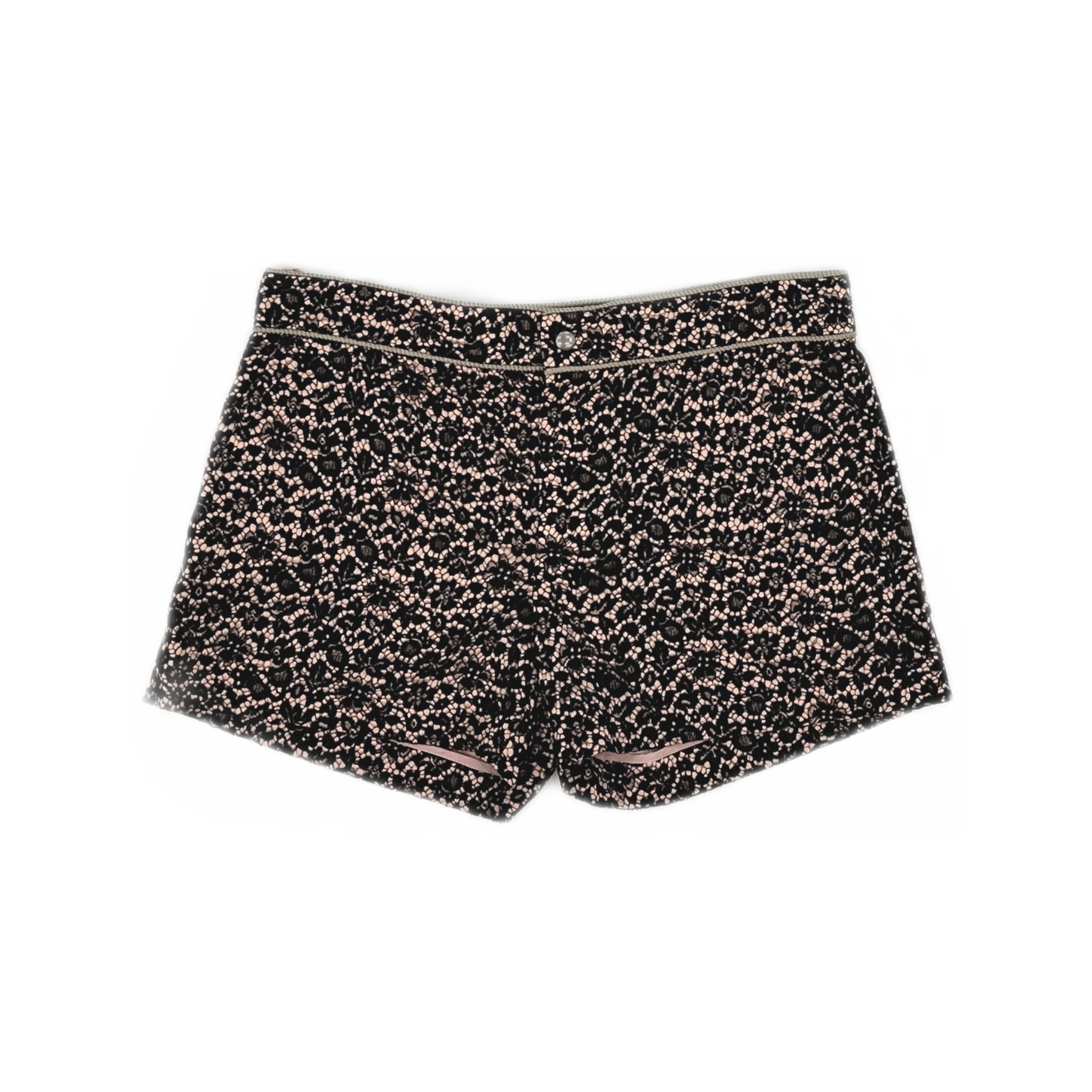 Gucci Gucci Floral Lace Shorts Size 42 Size 28" / US 6 / IT 42 - 1 Thumbnail