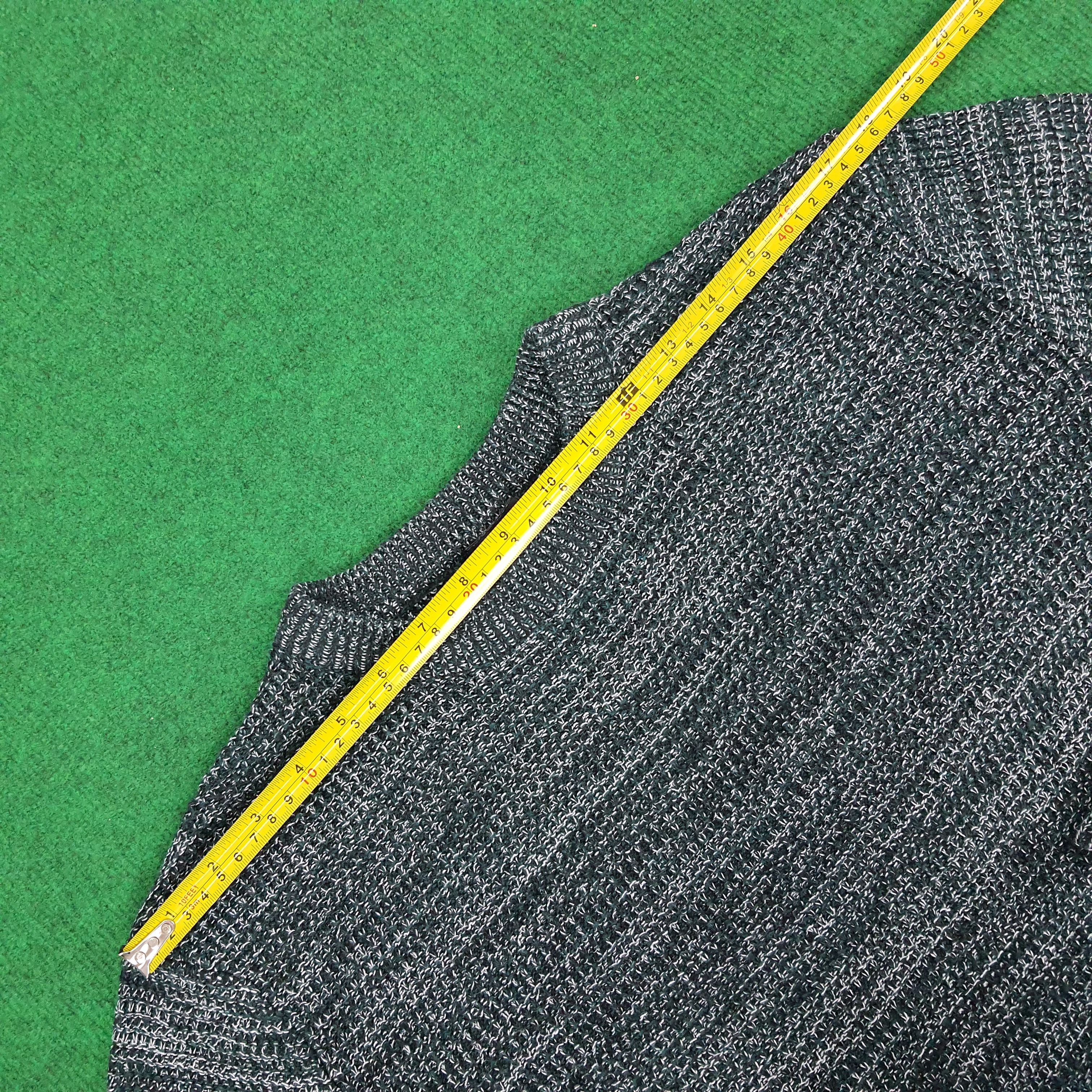 Japanese Brand Vintage H&M Knitted Winter Session Sweatshirt Size US L / EU 52-54 / 3 - 8 Thumbnail