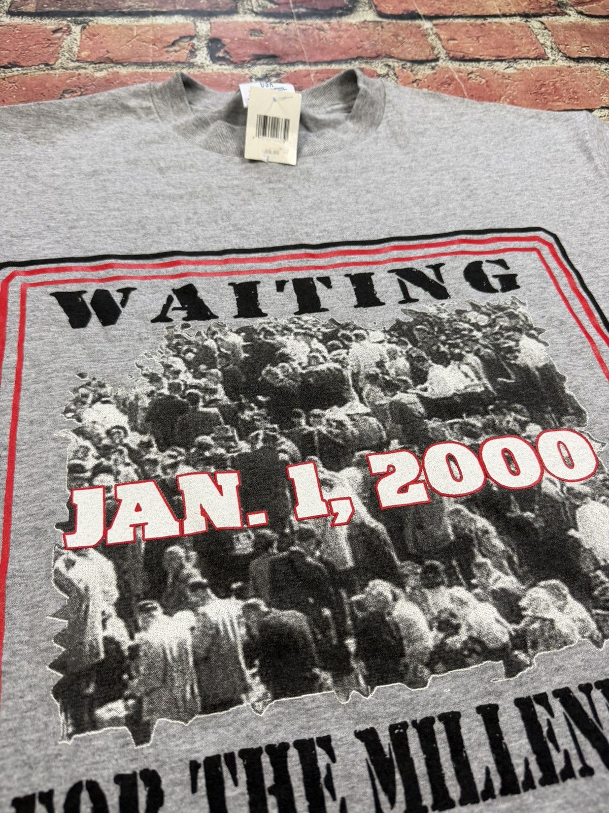 Other Vintage Waiting For The Millennium T Shirt 2000 New Years Size US L / EU 52-54 / 3 - 5 Thumbnail