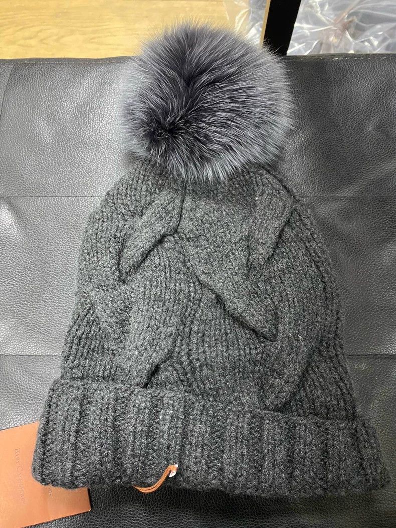 Loro Piana LORO PIANA Fur ball cashmere knitted hat Size ONE SIZE - 4 Thumbnail