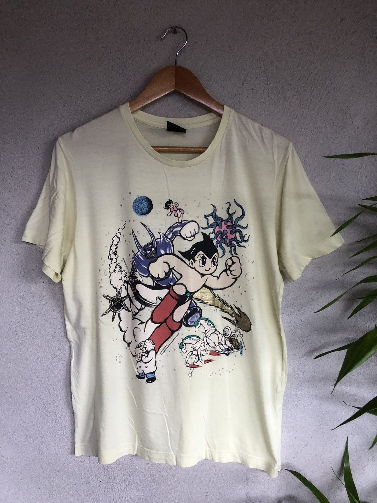 Anime × Japanese Brand × Vintage Vintage Y2K Uniqlo X Astro Boy Tezuka Production Tshirts Size US M / EU 48-50 / 2 - 1 Thumbnail