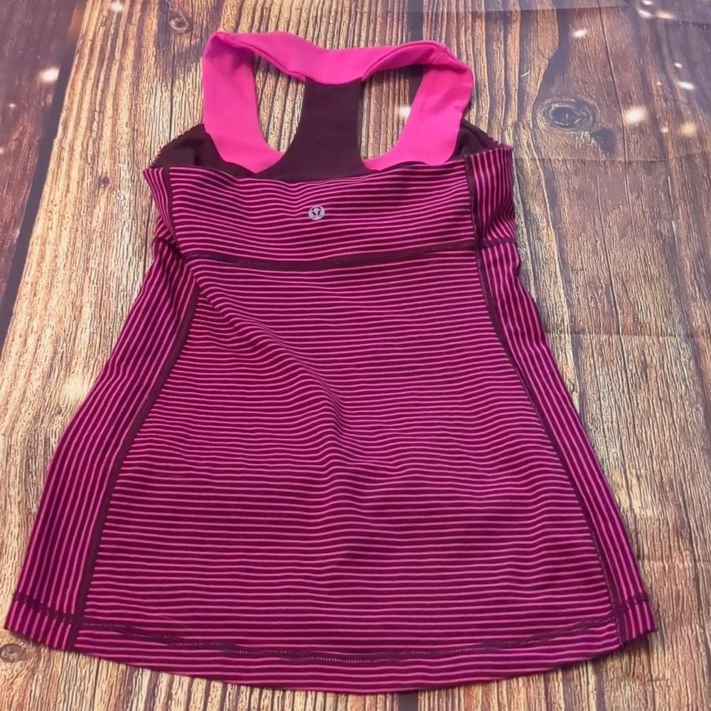 Lululemon Lululemon Scoop Neck Tank size 4? Size S / US 4 / IT 40 - 4 Thumbnail