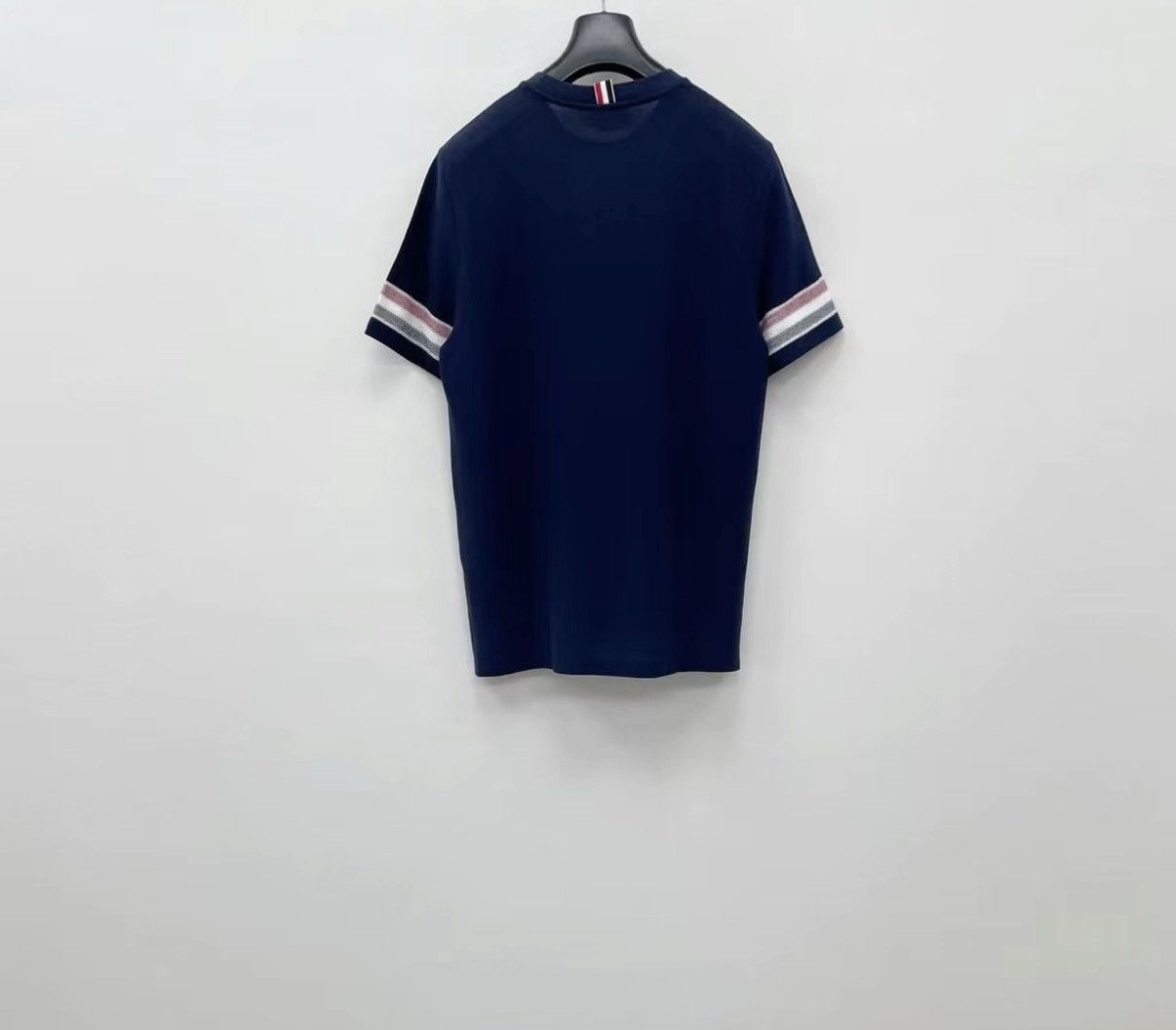 Thom Browne Thom Browne 100% Cotton Knit Short Sleeve T-shirt J30 Size US L / EU 52-54 / 3 - 6 Thumbnail