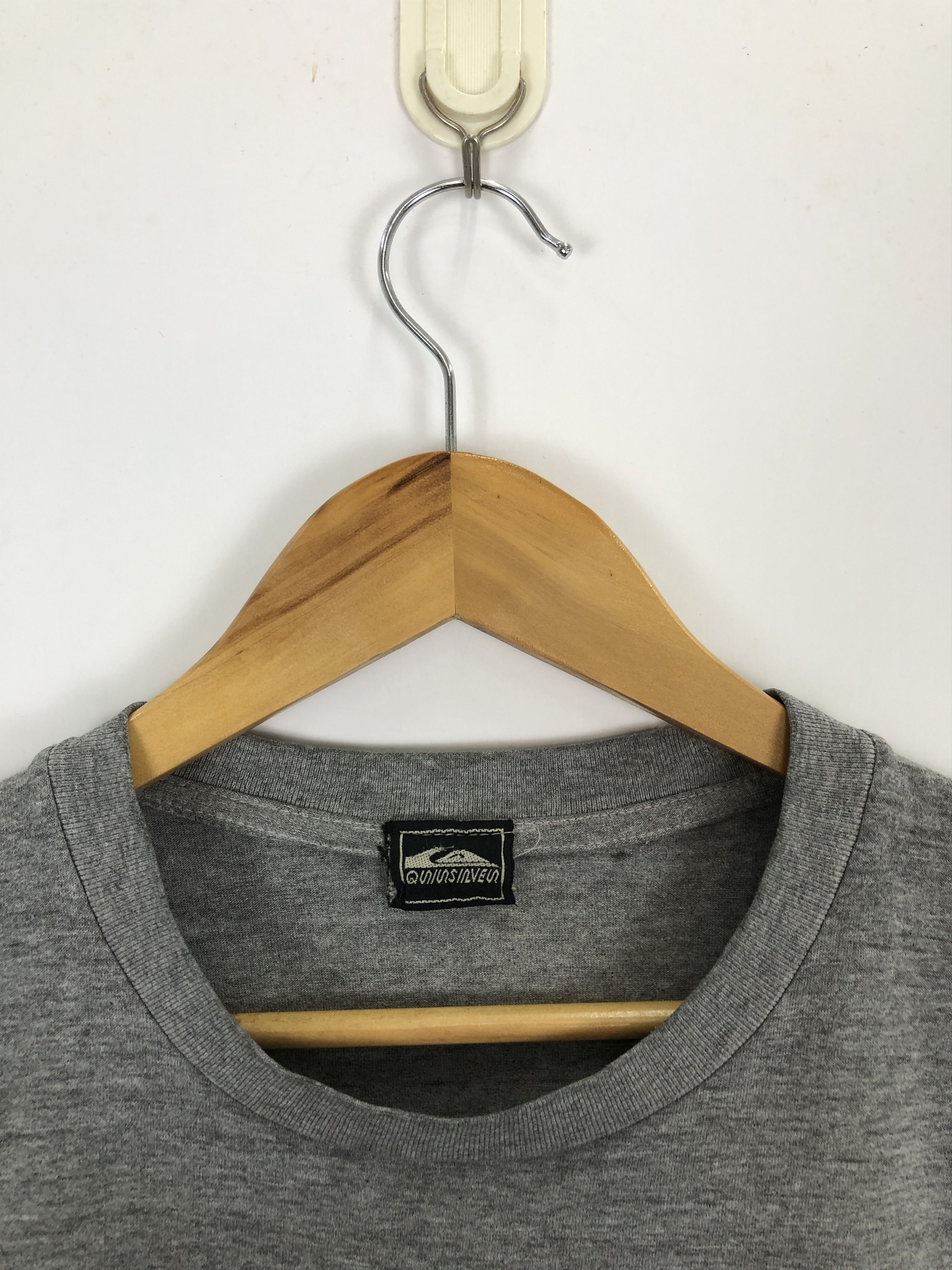 Quiksilver × Vintage Vintage 90s Quiksilver Surfing Short Sleeve Tee Size US M / EU 48-50 / 2 - 10 Thumbnail