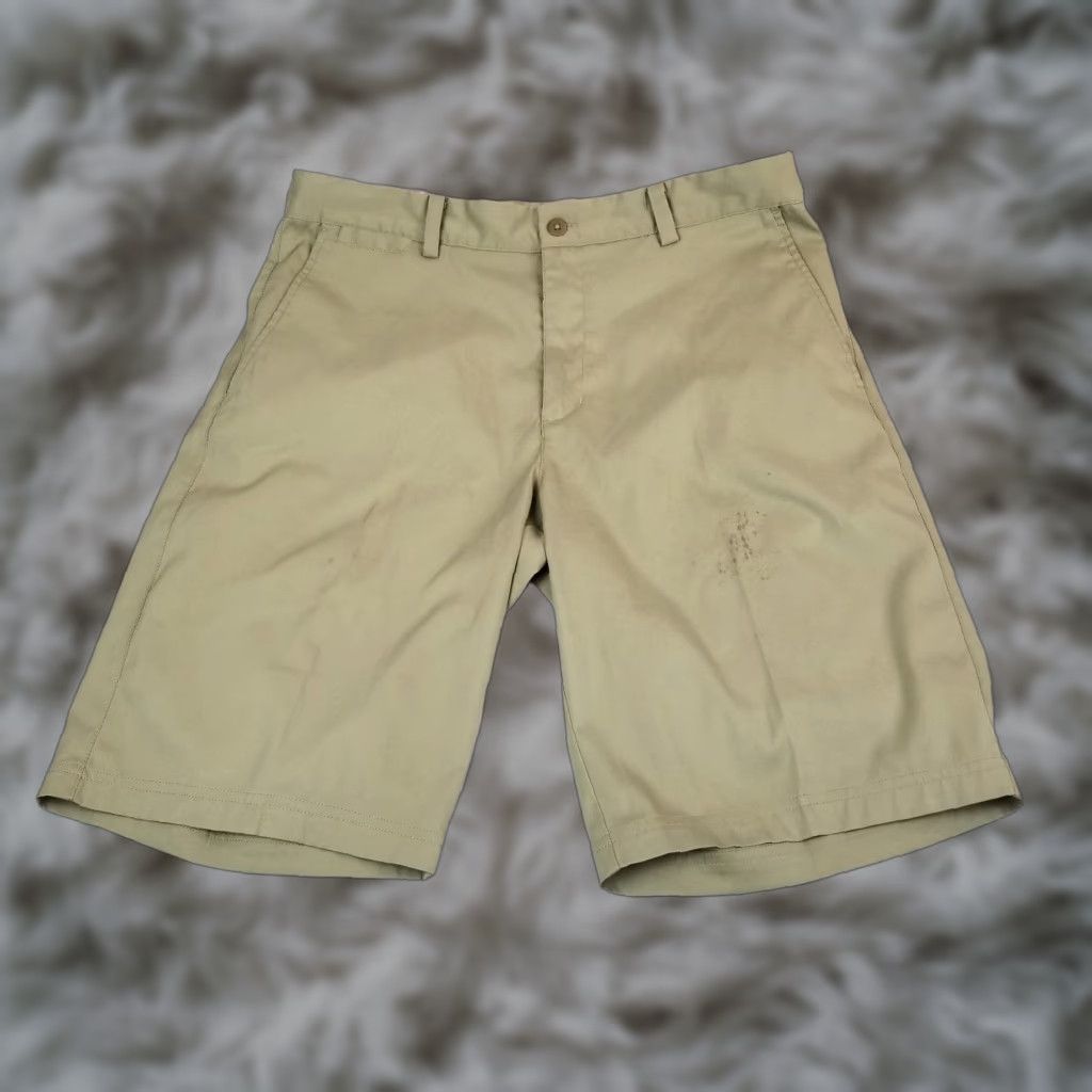 Nike Nike Golf Shorts Mens 32 Dri-Fit Khaki Tan Lightweight Stretch Chino Pocketed Regular Fit Beiges (36) Size US 36 / EU 52 - 1 Thumbnail
