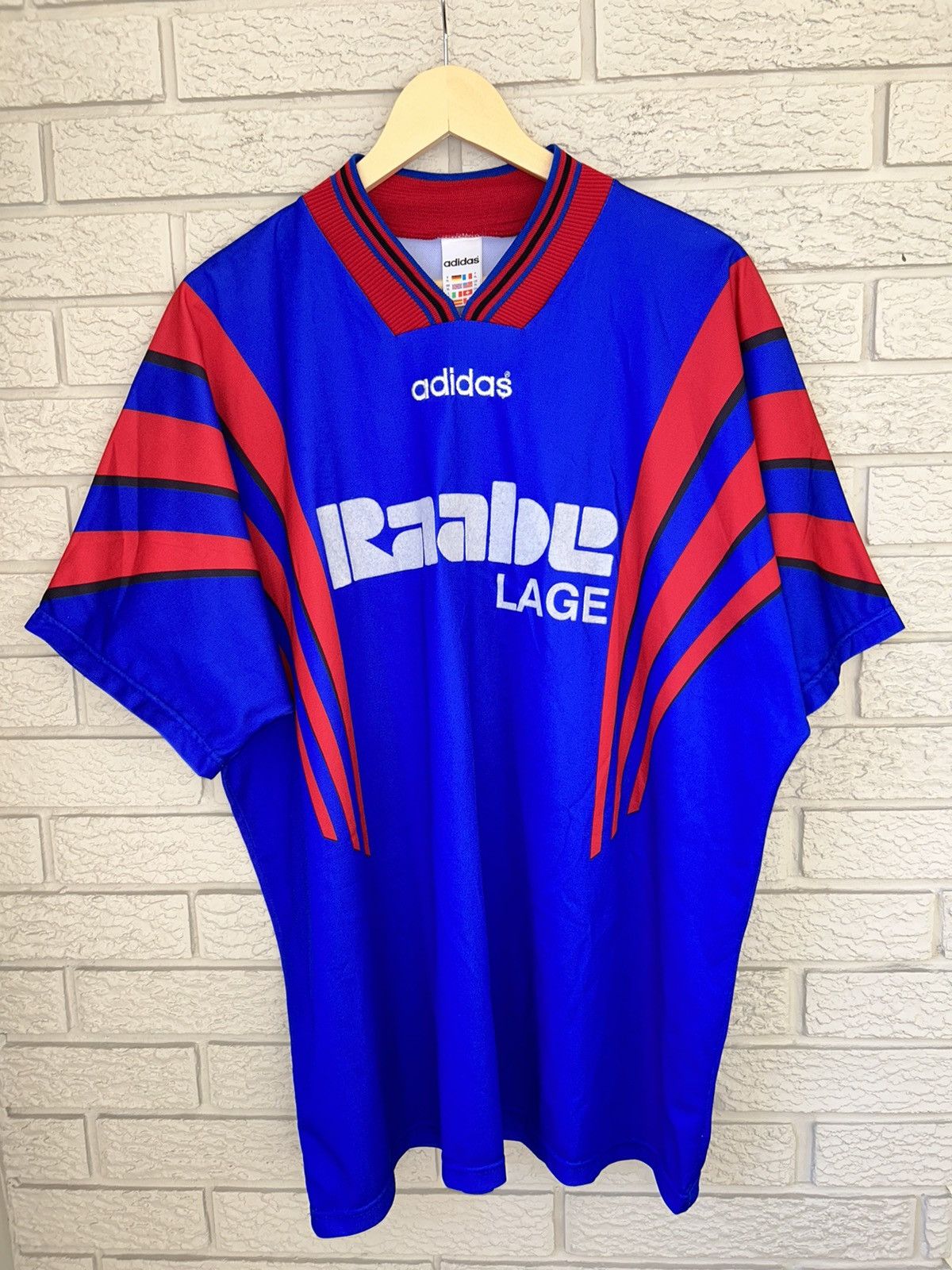 Adidas × Vintage Vintage 90s Adidas FC Bayern Munich Style Soccer Jersey Size US XL / EU 56 / 4 - 1 Thumbnail