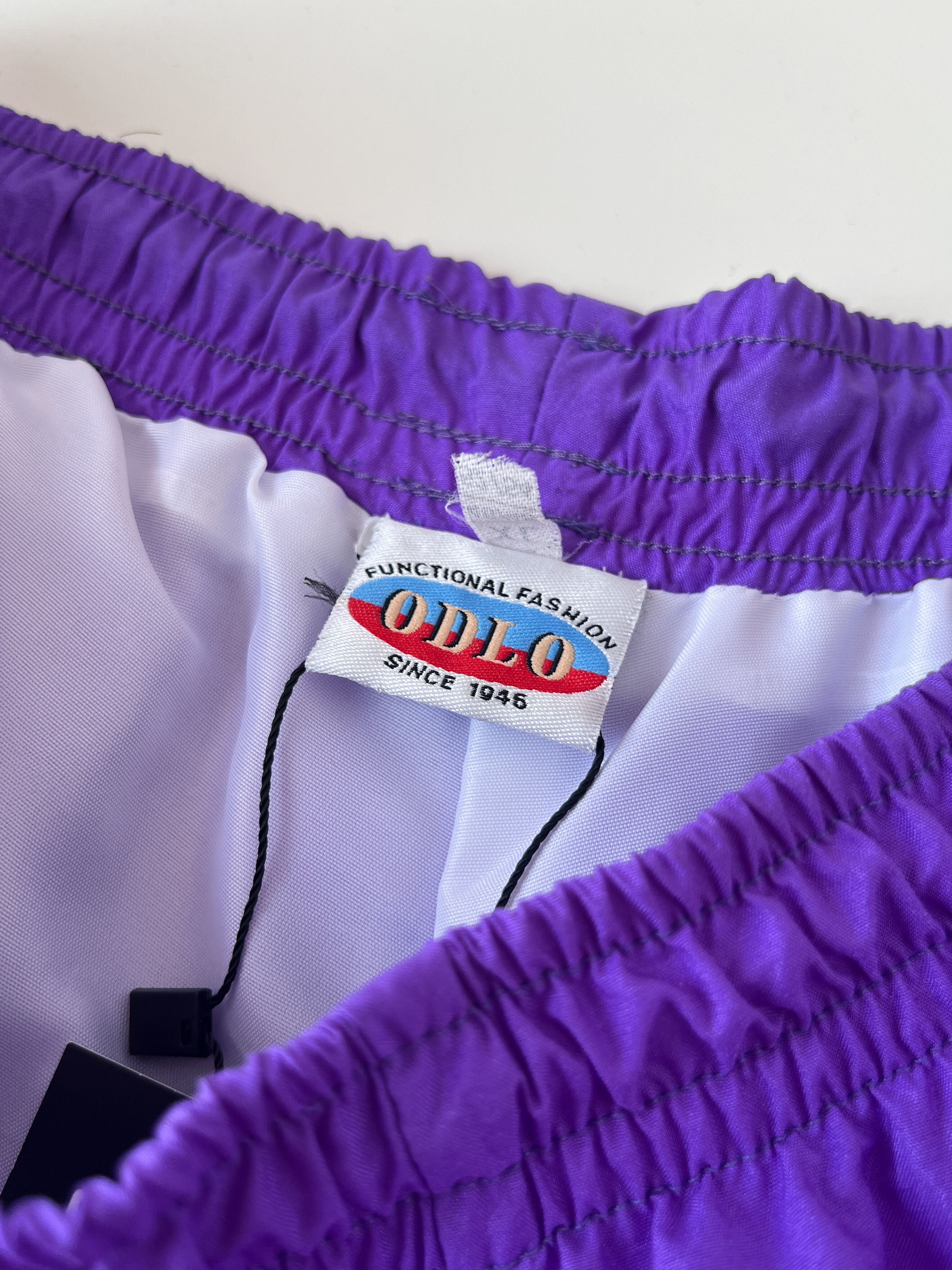 Vintage Vintage nylon tr pants Size US 36 / EU 52 - 13 Thumbnail
