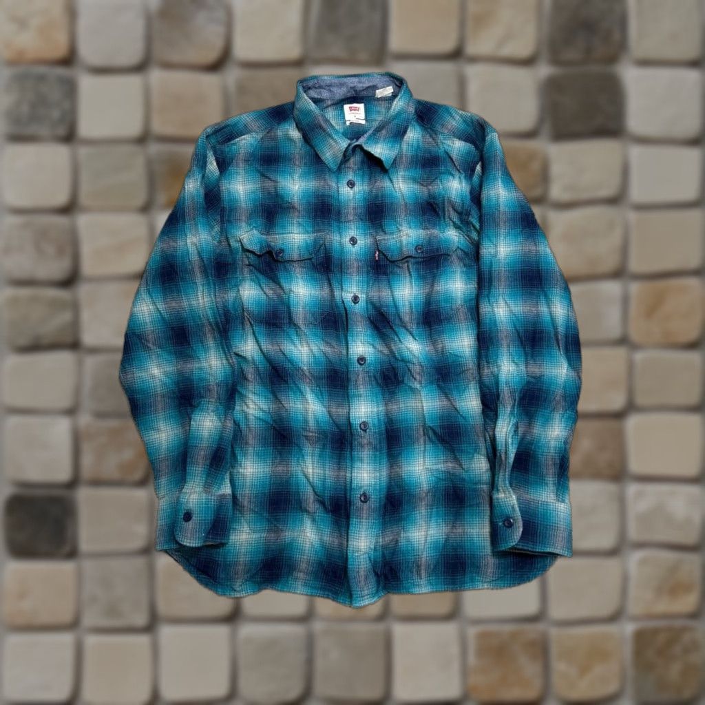 Levi's Levis Classic Worker Shirt Men M Blue Cotton Plaid Relaxed Fit Button-Up Collared Casual Breathable Pockets Vintage: No (omit) Size US M / EU 48-50 / 2 - 1 Thumbnail