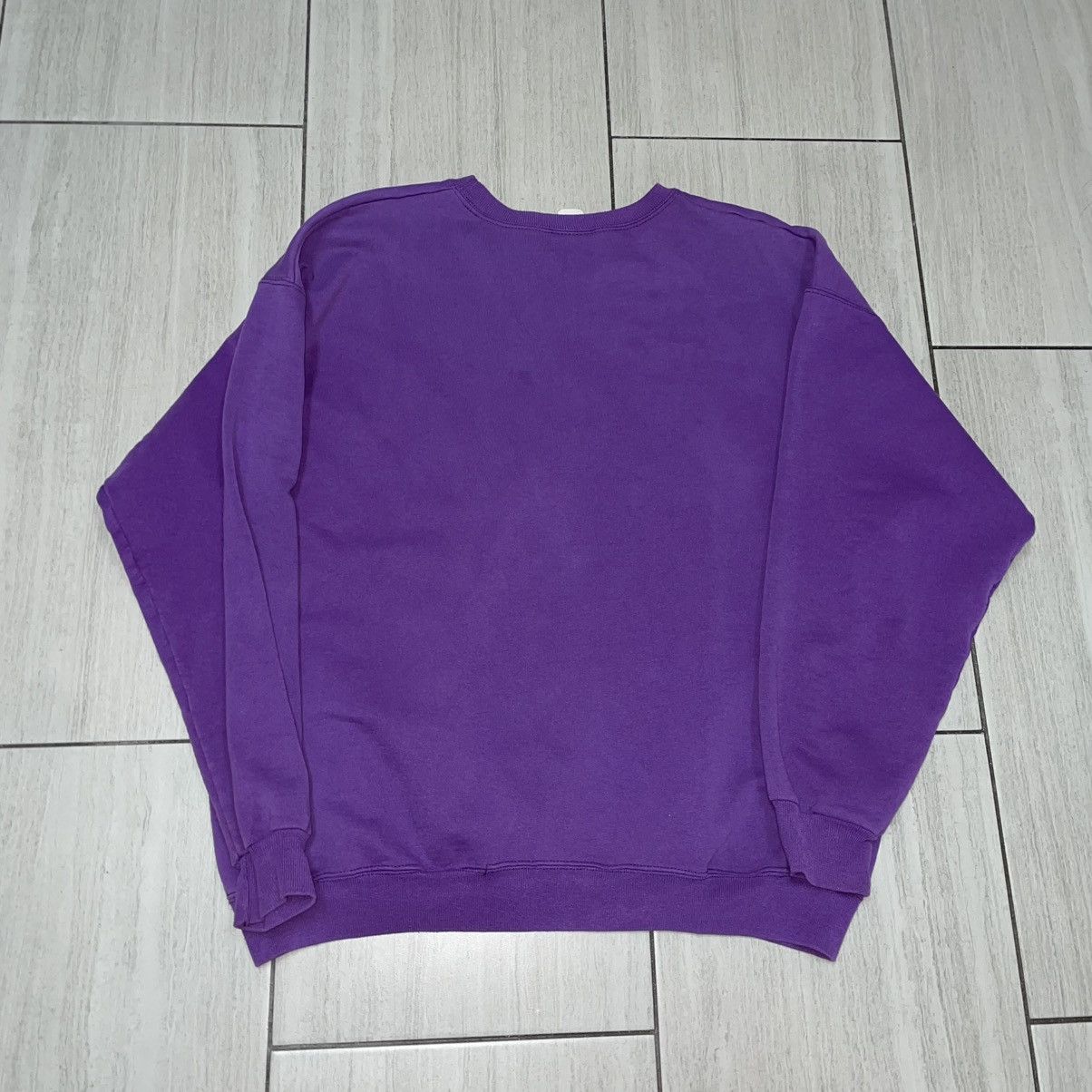 Champion Vintage Champion Purple Crewneck Size US L / EU 52-54 / 3 - 4 Thumbnail
