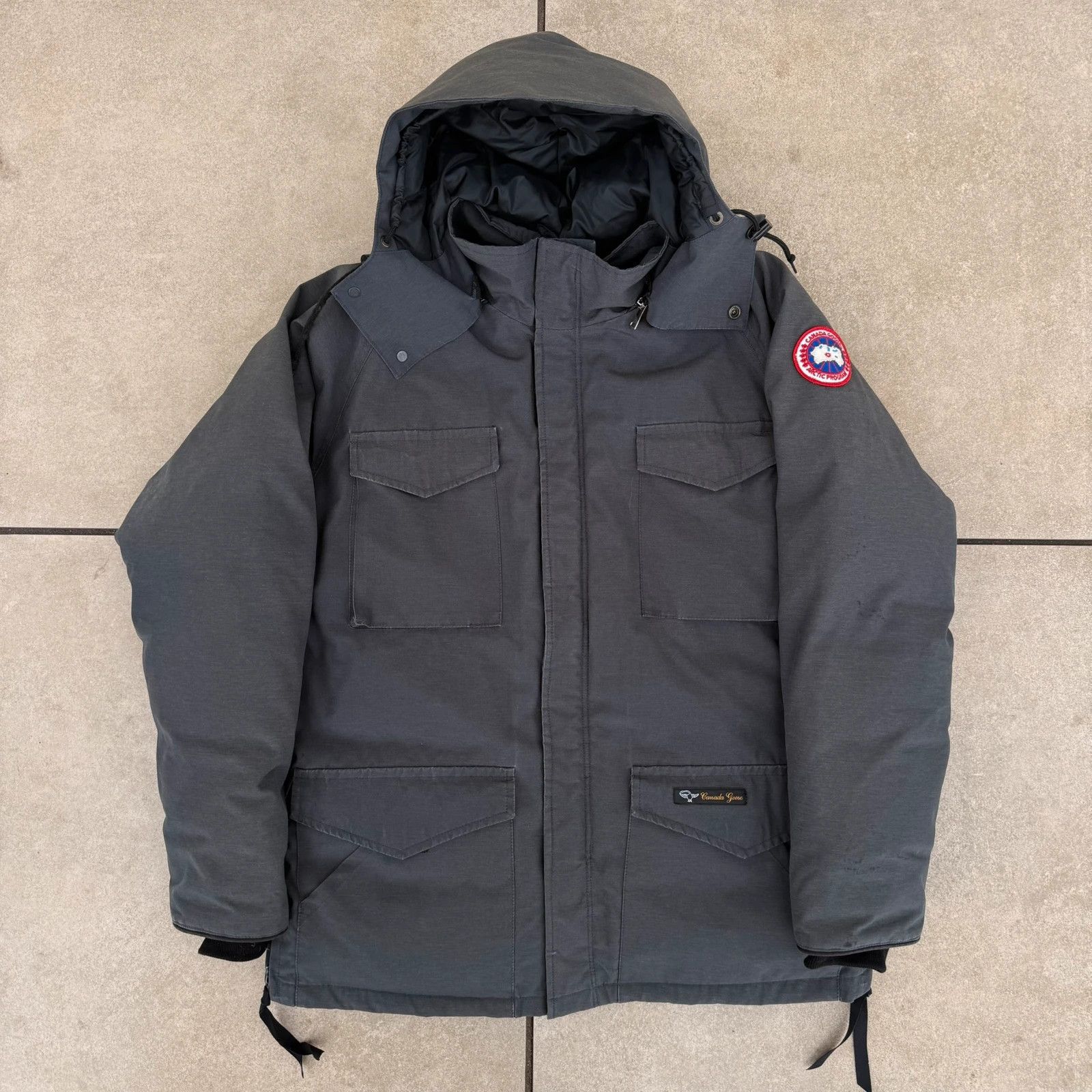 Canada Goose Canada Goose Parka Jacket Grey Warmed Winter Size US M / EU 48-50 / 2 - 1 Thumbnail