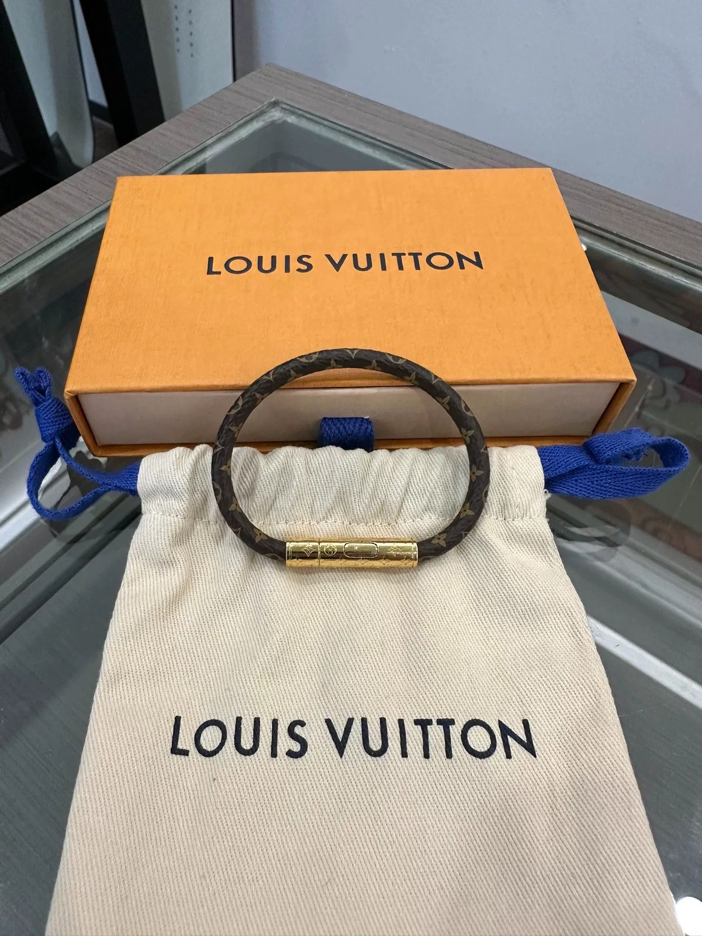 Louis Vuitton Louis Vuitton Vintage Monogram Brown Brass Bracelet Size ONE SIZE - 1 Thumbnail