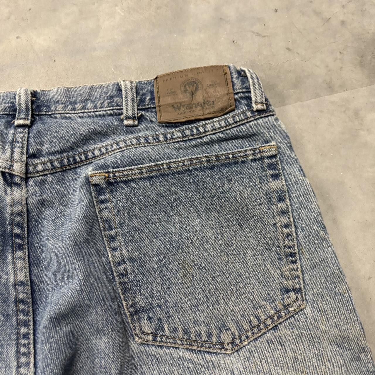 Japanese Brand × Vintage Crazy Vintage Y2K/2000s Grunge Medium Wash Skater Denim Jeans! Size US 34 / EU 50 - 7 Thumbnail