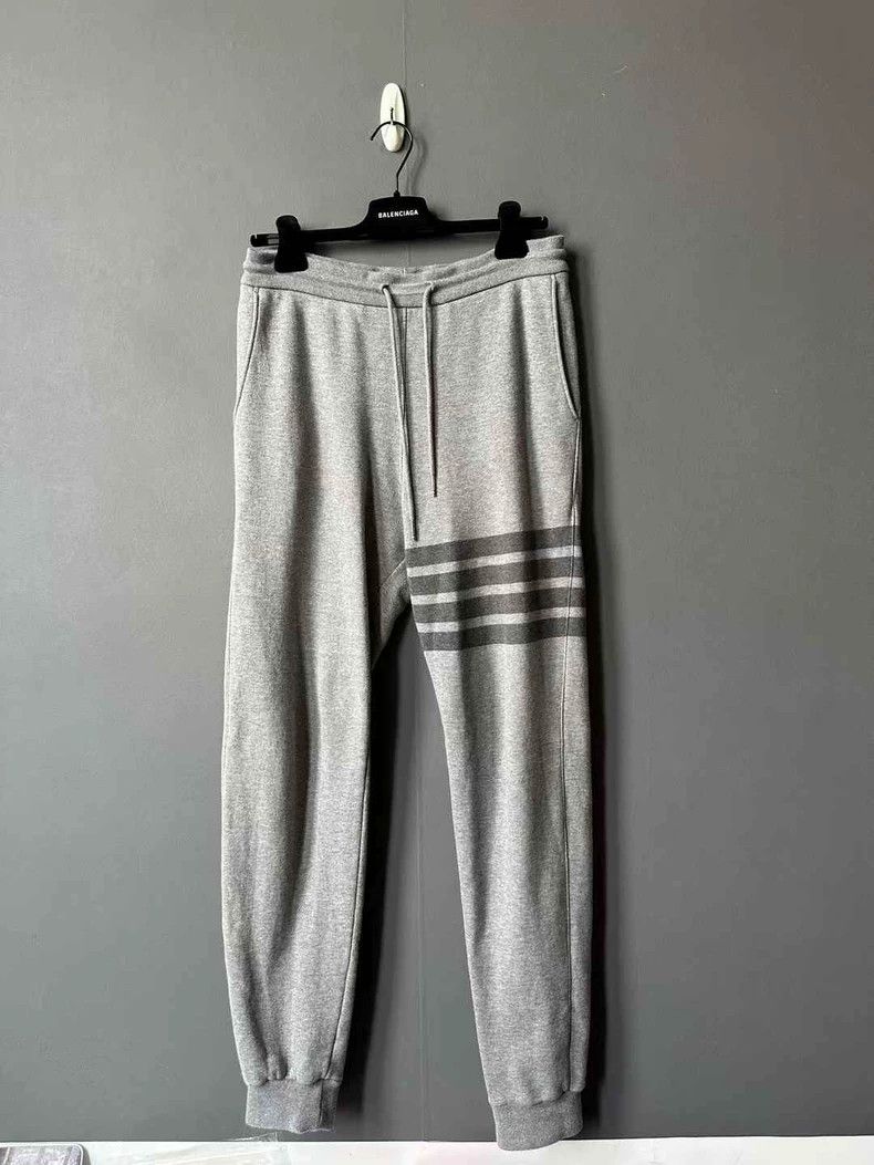 Thom Browne Thom Browne Grey knitted tracksuit pants Size US 26 / EU 42 - 1 Thumbnail