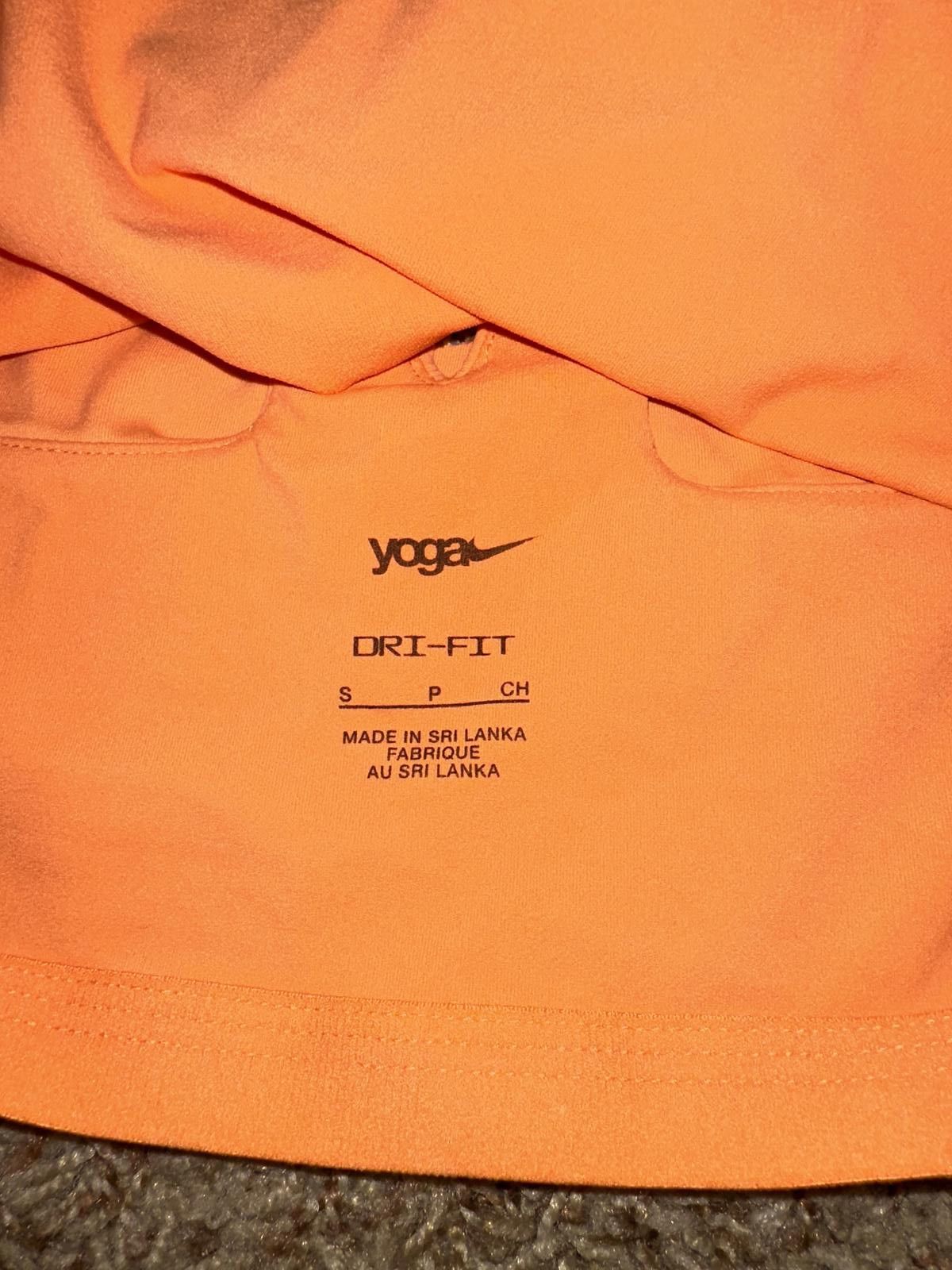 Nike Nike Women’s Yoga Dri-FIT Luxe Orange tee Cropped Tank Top Shirt Sample Size ONE SIZE - 2 Thumbnail