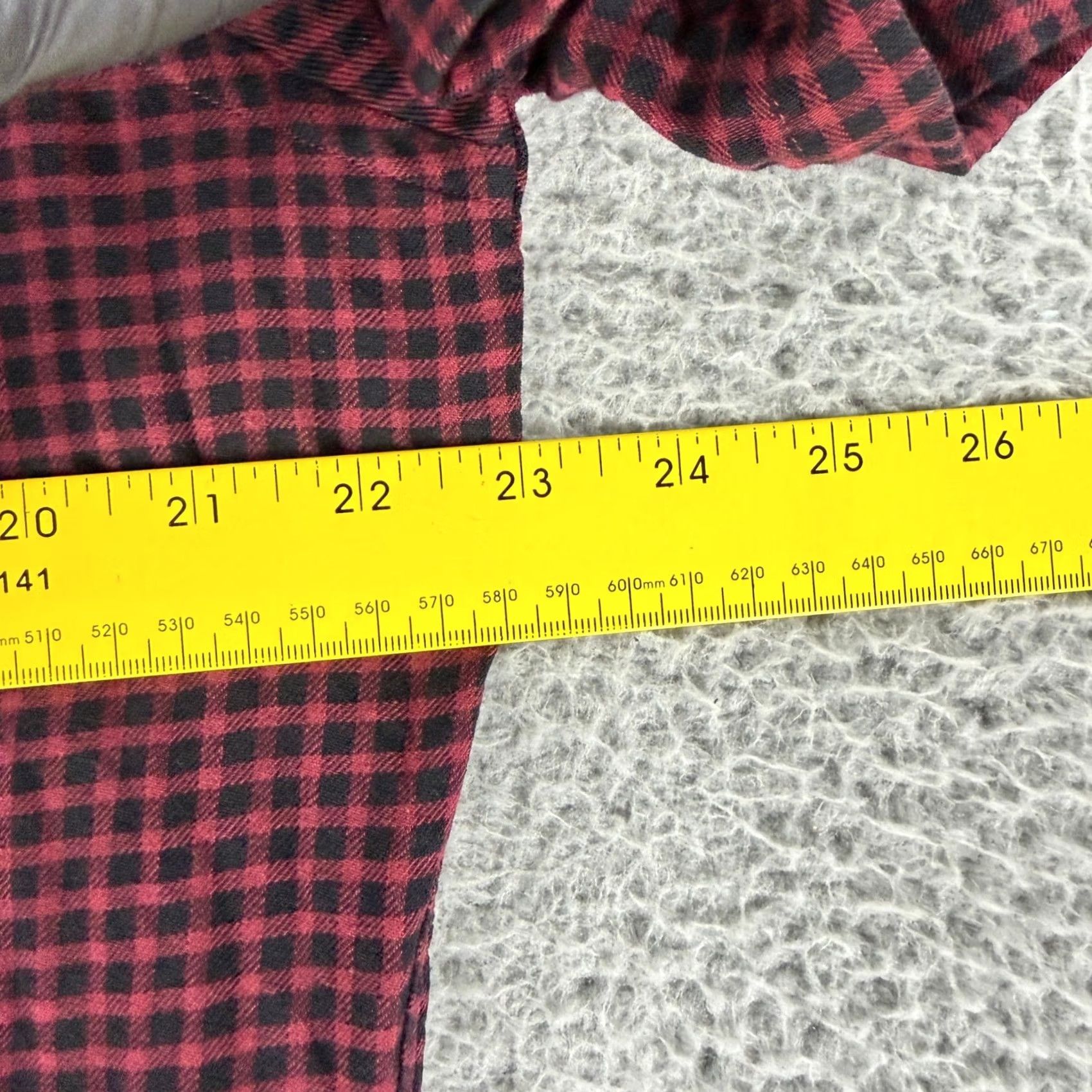 Allsaints AllSaints Glendale Shirt Mens Large Red Black Gingham Relaxed Fit Wool SS Size US L / EU 52-54 / 3 - 5 Thumbnail