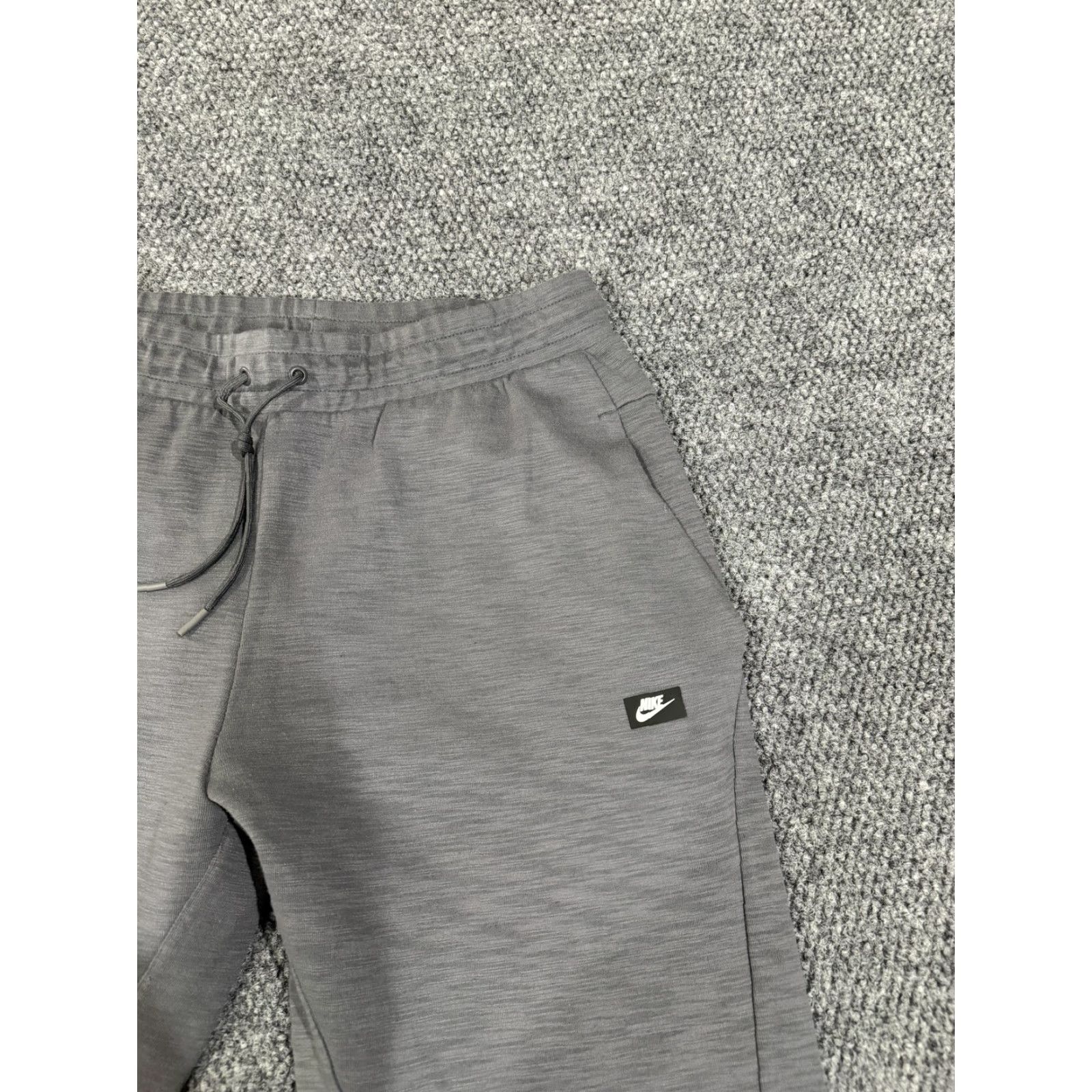Nike Nike Pants Mens XL Gray Knit Joggers Slim Tapered Zip Pocket Athletic Pants Size US 36 / EU 52 - 3 Thumbnail