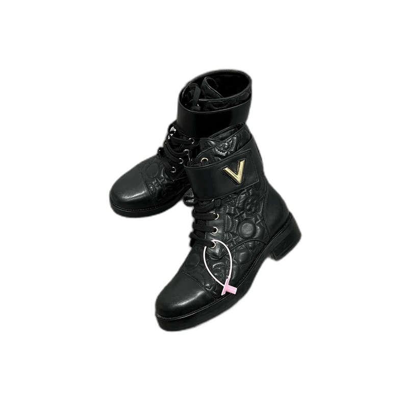 Louis Vuitton Louis Vuitton Black Gold Logo Ankle Boots Size US 6 / IT 36 - 1 Thumbnail