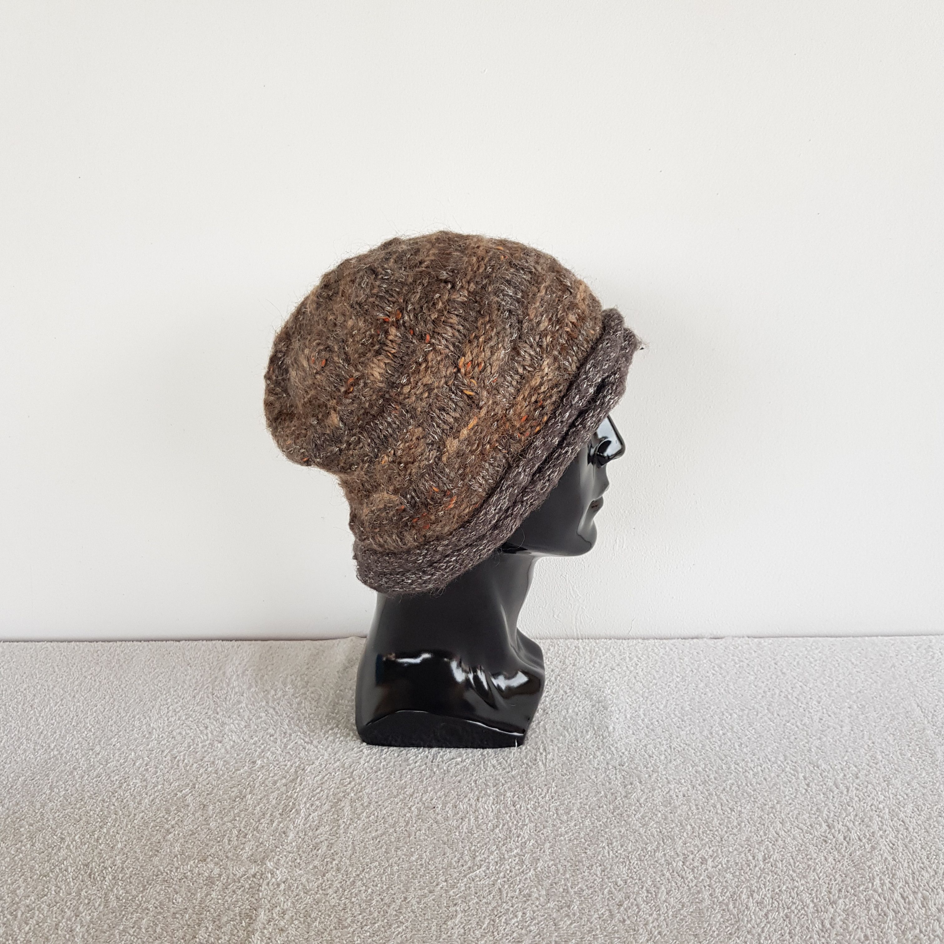 Homespun Knitwear × Japanese Brand Vintage Japanese Crochet Beanie Nice Design Winter Snow Caps Size ONE SIZE - 3 Thumbnail