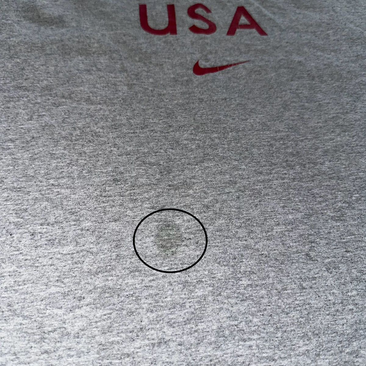 Nike VTG Nike Heather Grey Men T-Shirt USA Center Swoosh Red Logo Size US XL / EU 56 / 4 - 2 Thumbnail
