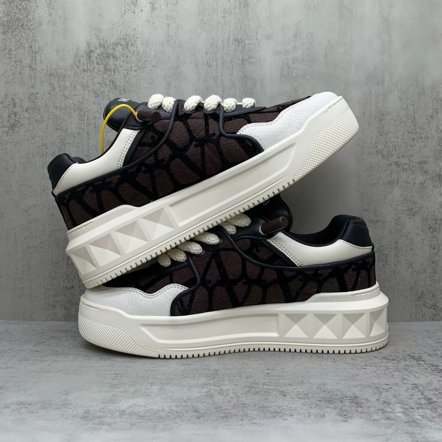 Valentino Valentino Men's Brown Sneaker 41 95 New Size US 8 / EU 41 - 3 Thumbnail