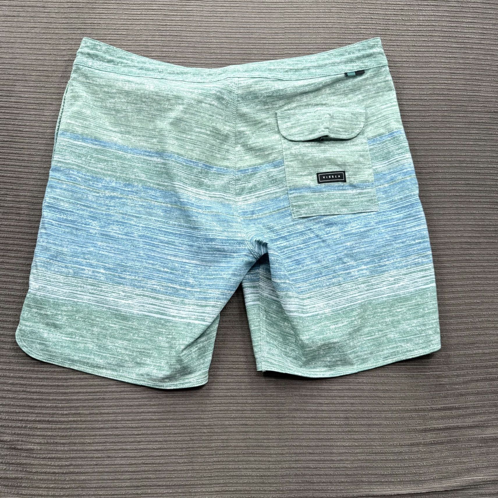 Vissla Vissla Board Shorts Mens 38 Green Blue Stripe Quick Dry Poly Cotton Swim Bottoms Trunks Size US 38 / EU 54 - 2 Thumbnail