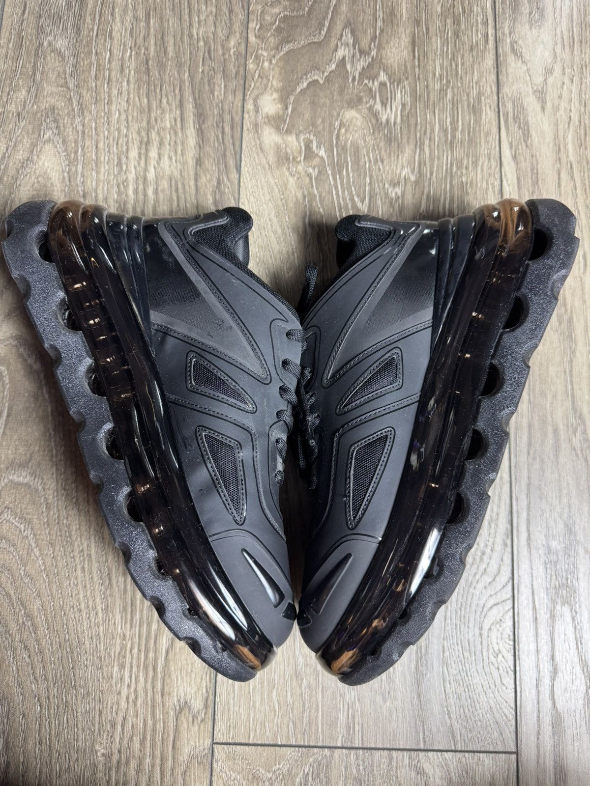 Other 53045 BUMP’AIR Black low tops ( Triple S ) Size US 9.5 / EU 42-43 - 2 Thumbnail