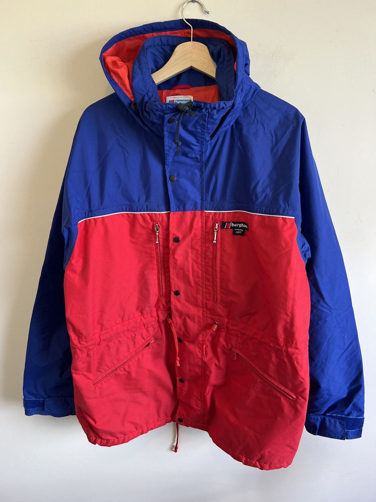 Shops berghaus retro jacket