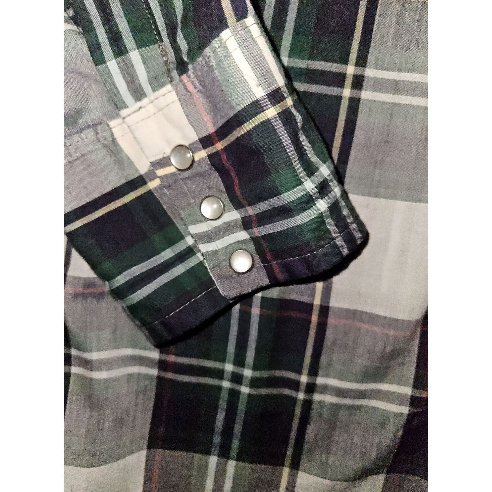 Wrangler VINTAGE Wrangler X-Long Tail Pearl Snap Shirt Men XL Long Sleeve Surged Hem Plaid Cowboy Retro Western Button-Up Boys? Size US XL / EU 56 / 4 - 7 Thumbnail