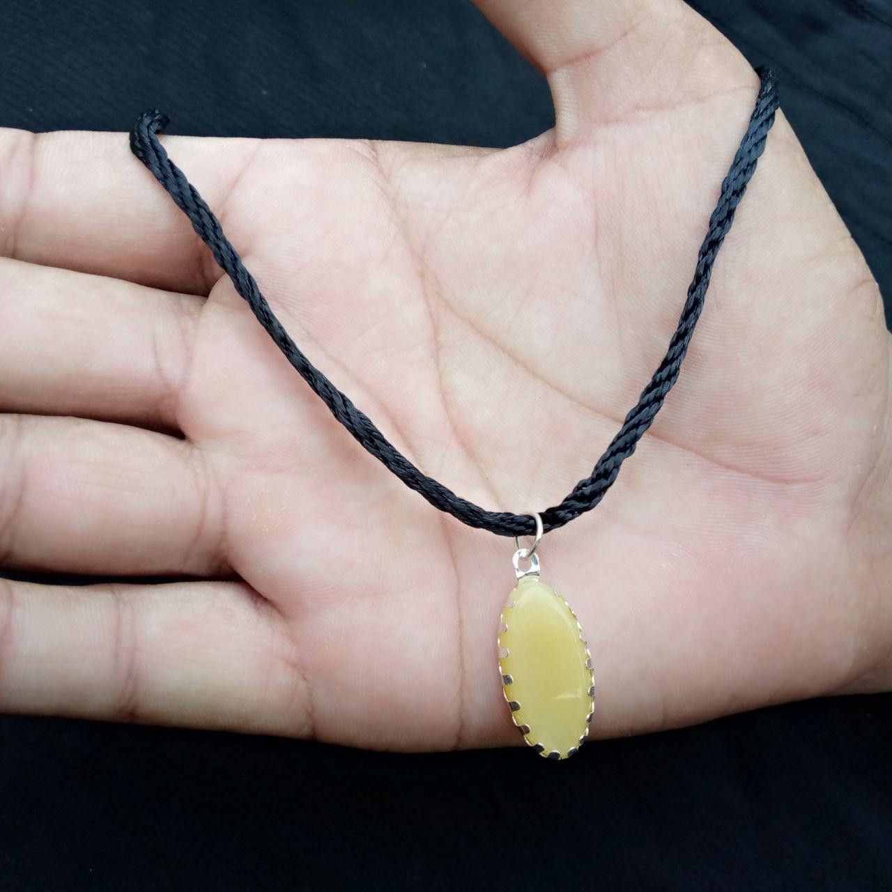 Other Vintage Natural Amber Pendant Necklace Size ONE SIZE - 1 Thumbnail