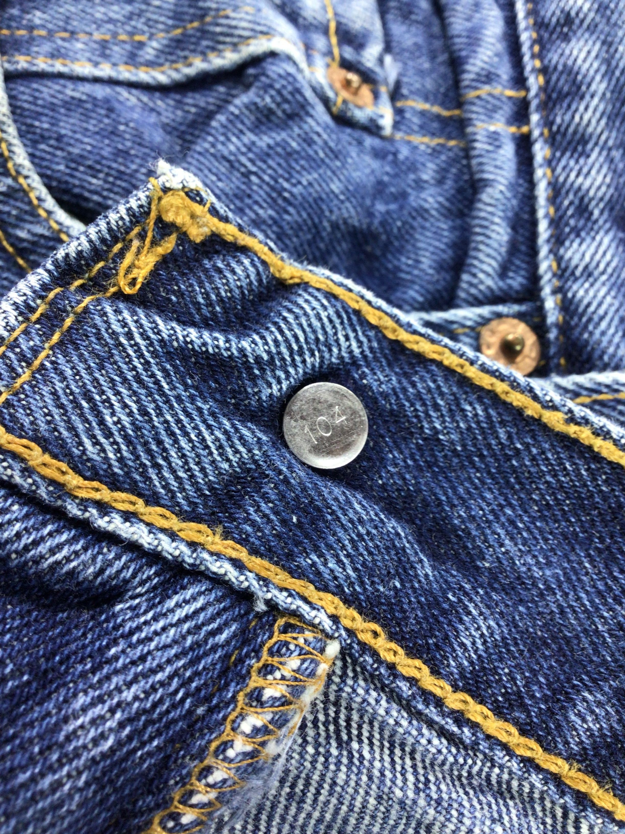 Levi's Vintage Levis 560 Loose Fit Jeans-J885 Size US 37 - 9 Thumbnail