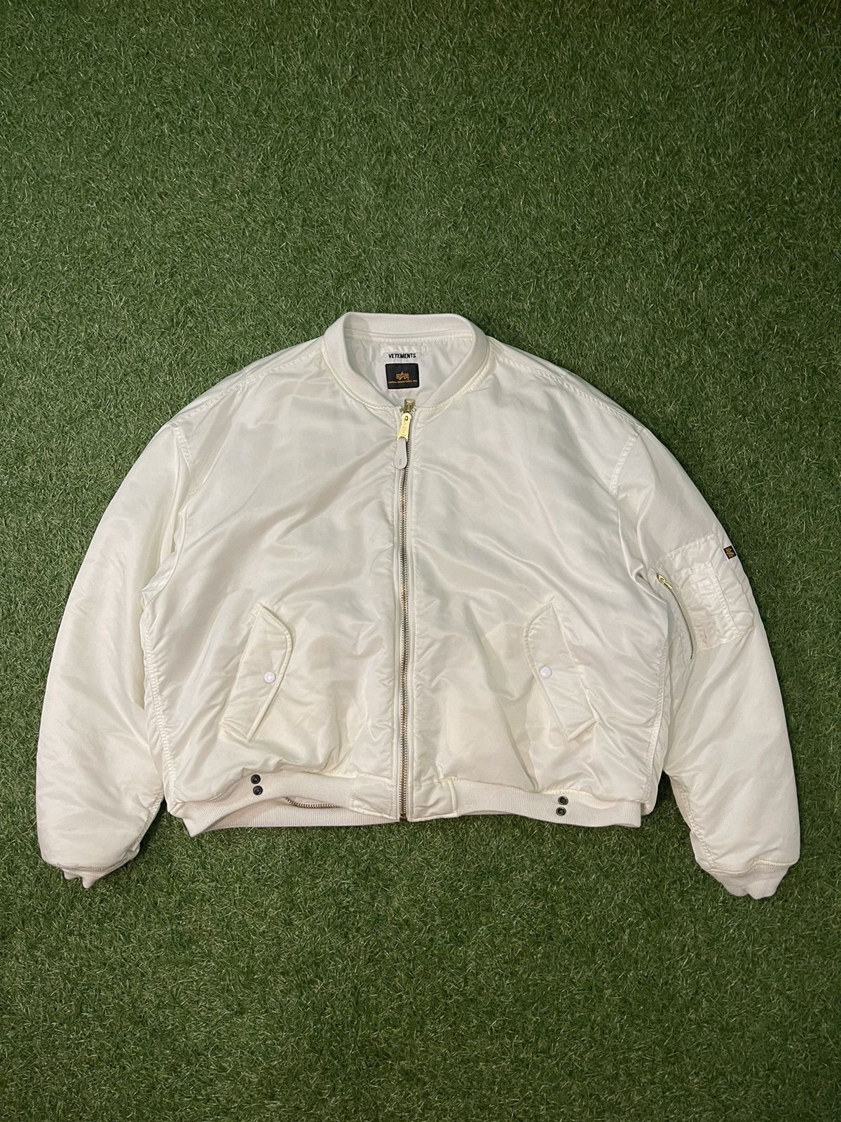 2017 Alpha Industries Vetements White Oversized Bomber
