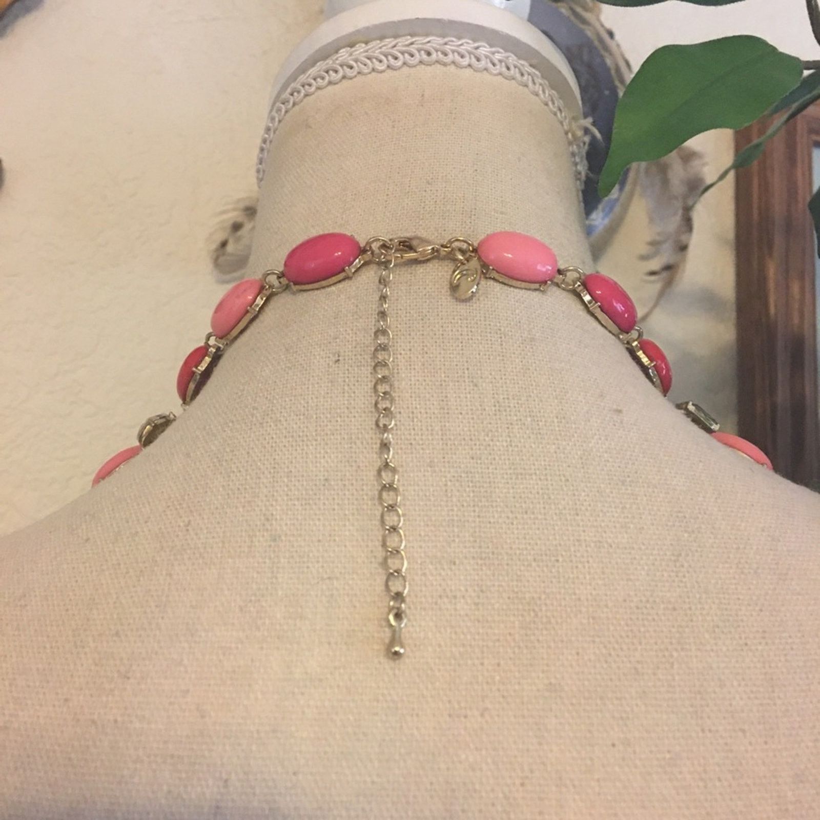 Jewelry Charming Charlie bold pink stone necklace Size ONE SIZE - 5 Thumbnail