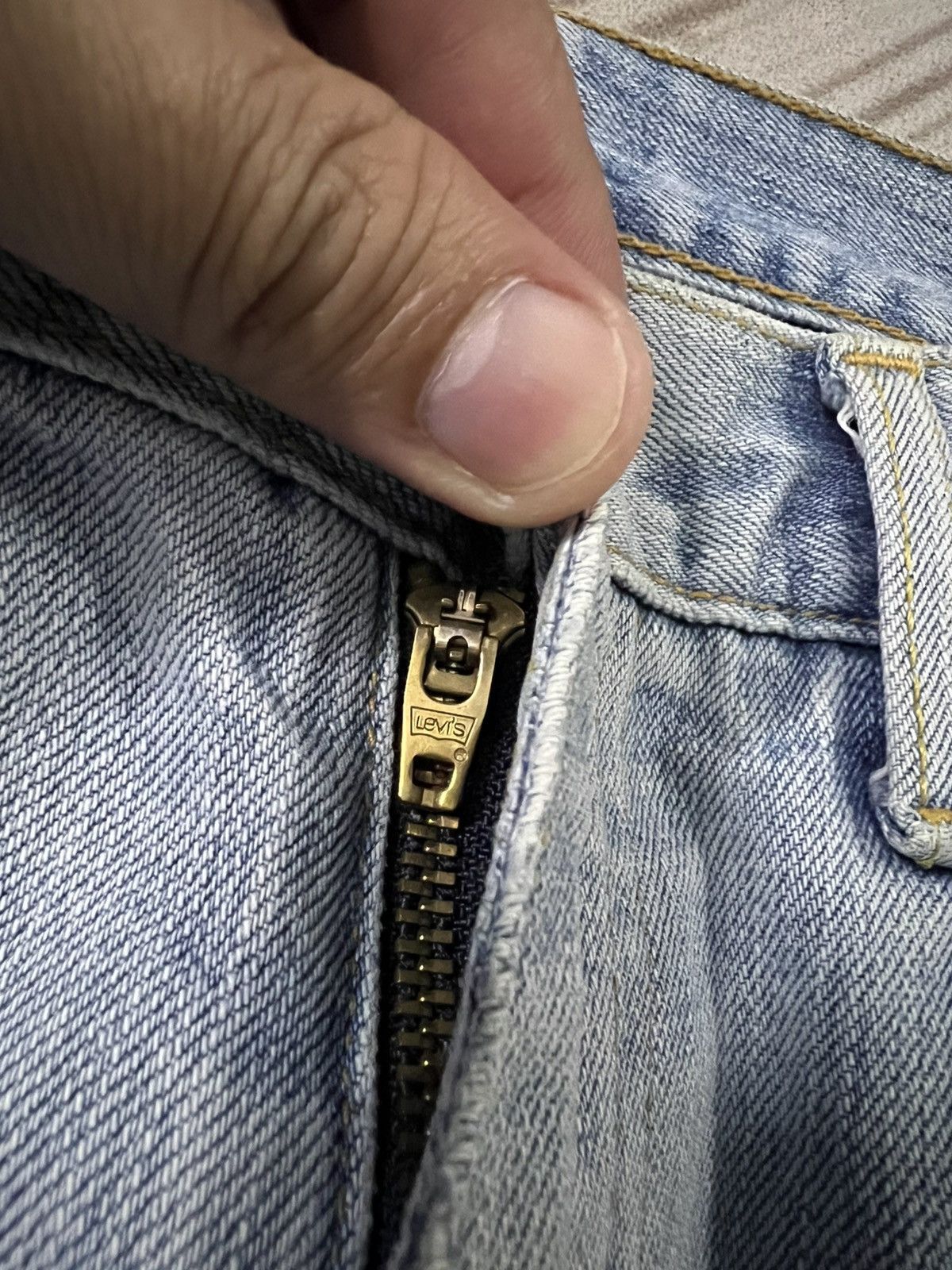 Levi's 💥Vintage Levis 533 Light Wash Distress Jean Size US 30 / EU 46 - 11 Thumbnail