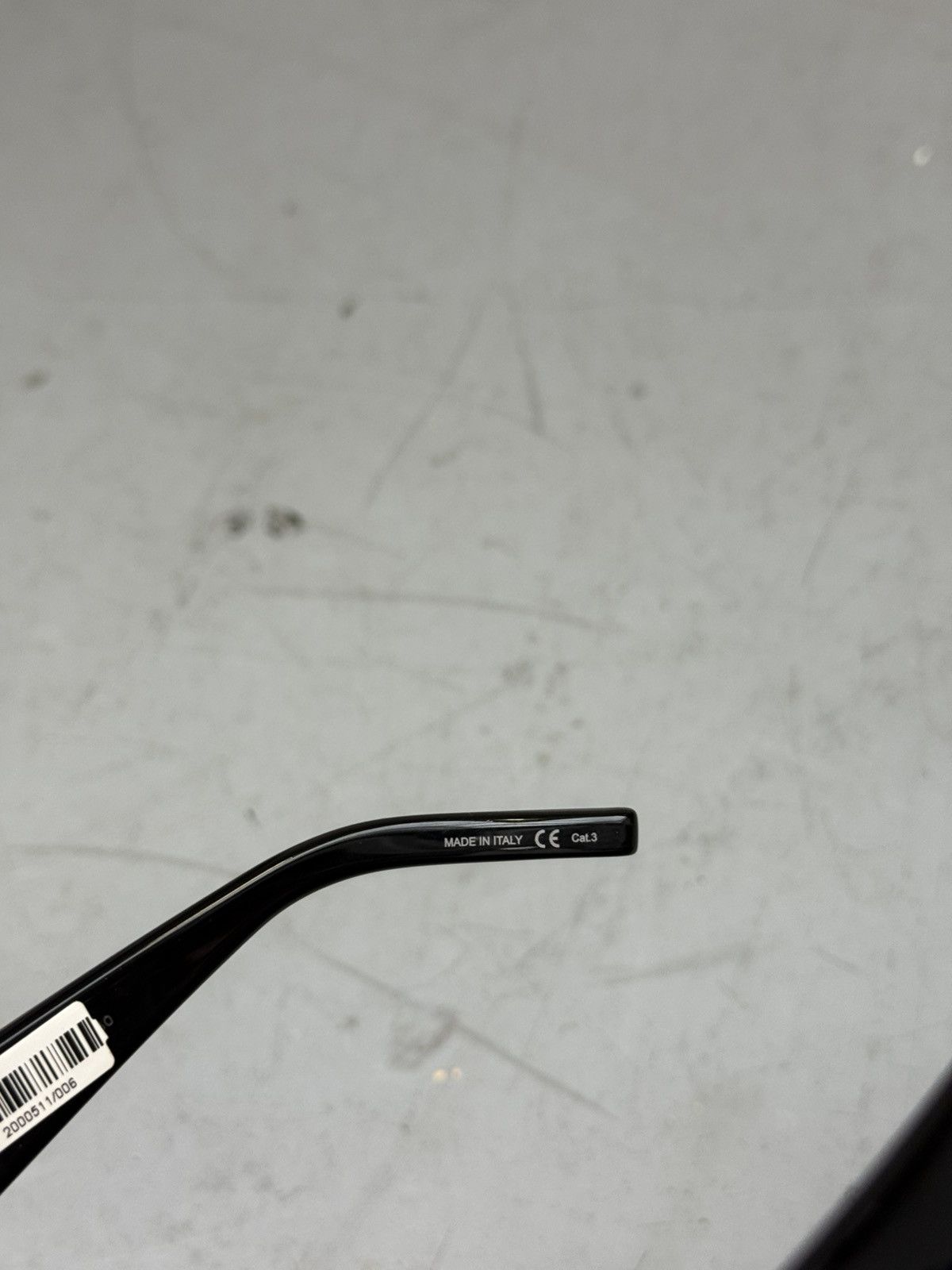 Saint Laurent Paris Saint Laurent Black Sunglasses Size ONE SIZE - 7 Thumbnail